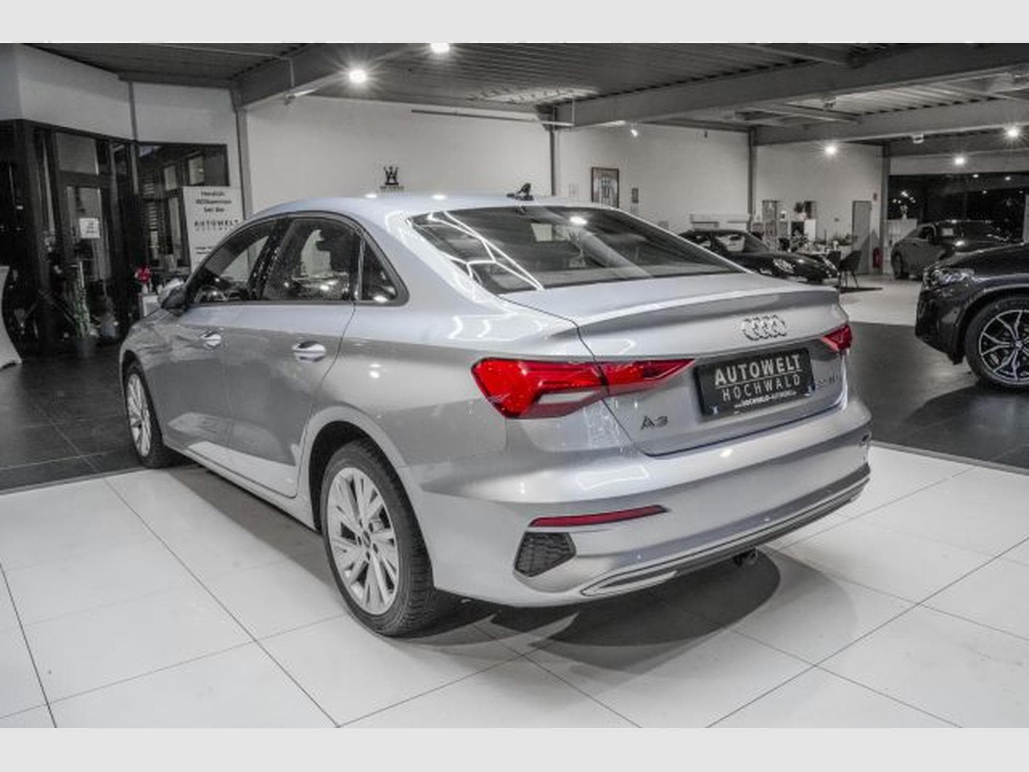 Audi A3 A3 30 TFSI S-Tronic LIMOUSINE NAVI LED AHK ACC (2022) - Photo 9