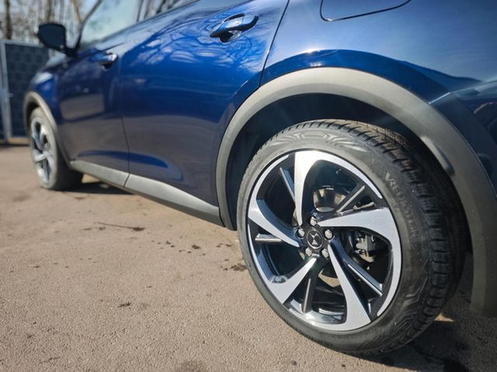 DS Automobiles DS7 DS7 CROSSBACK RIVOLI*FOCAL*MASSAGE*LED*FACELIFT* (2023) - Foto 10