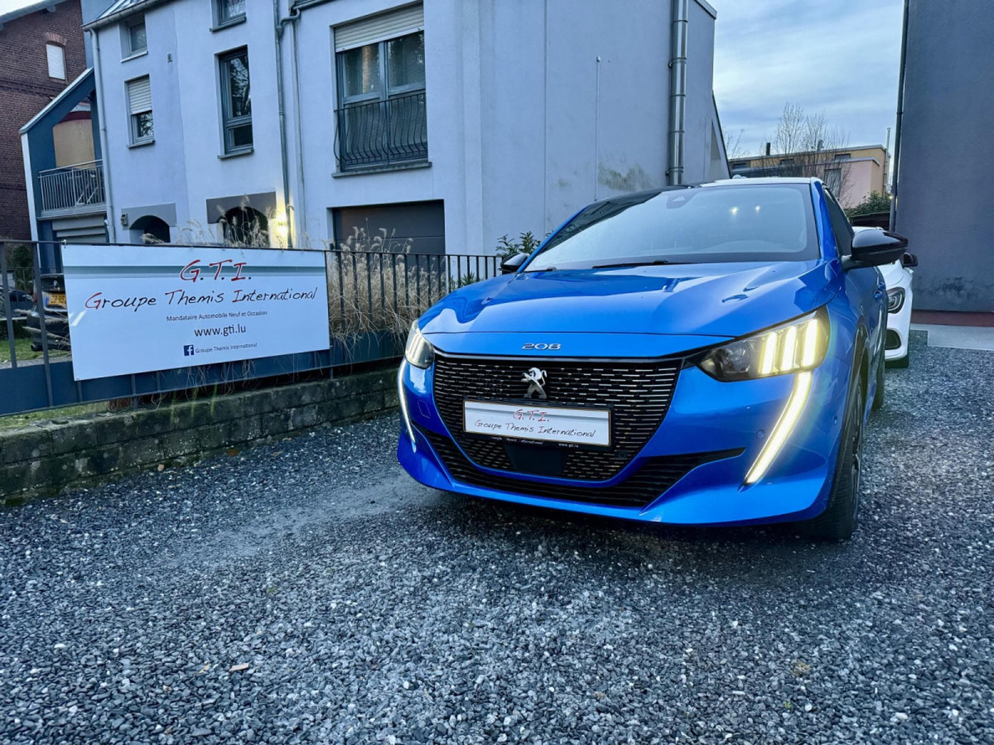 Peugeot 208 GT Line 101cv 6G (2020) - Foto 4