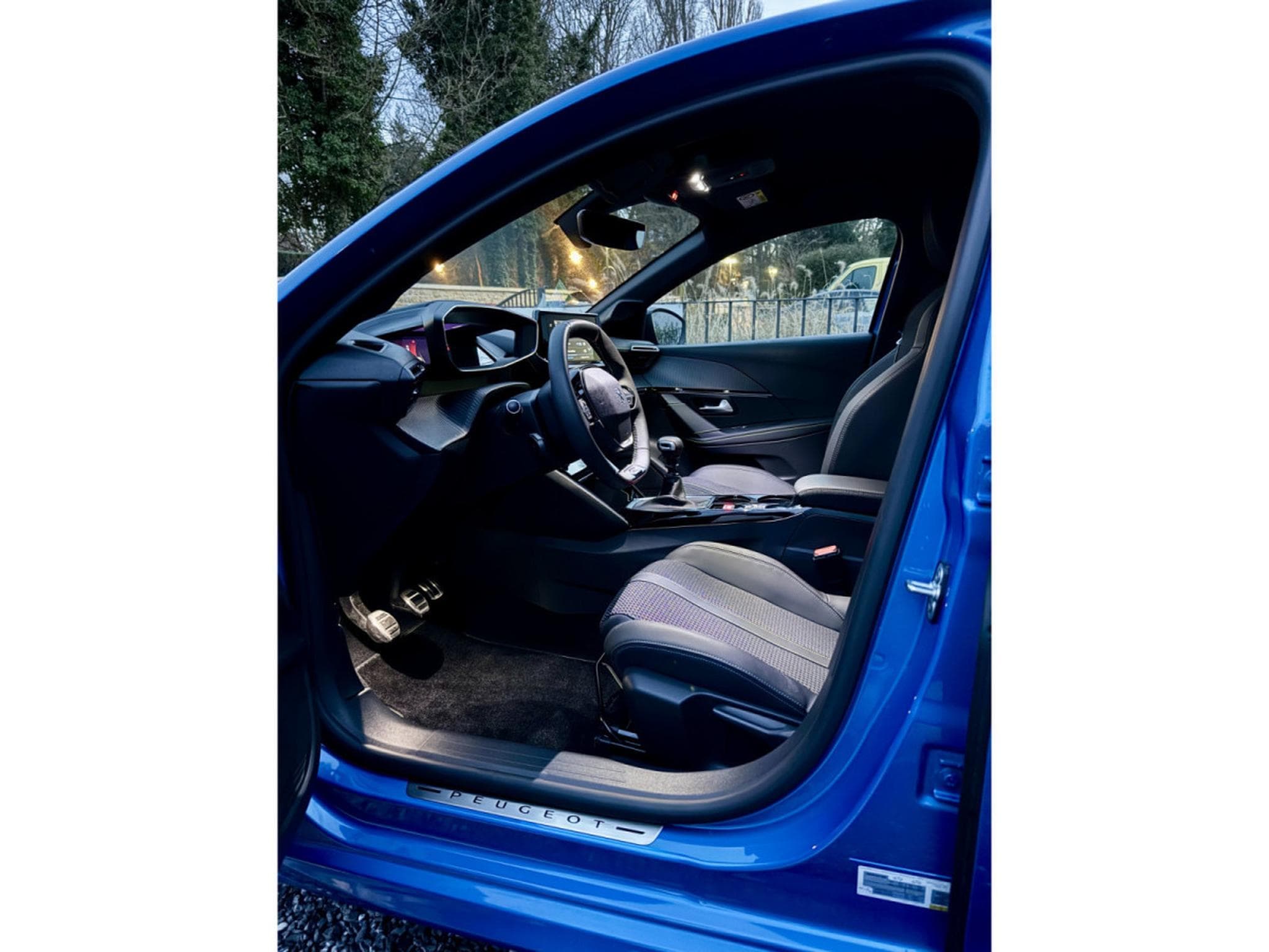 Peugeot 208 GT Line 101cv 6G (2020) - Foto 6