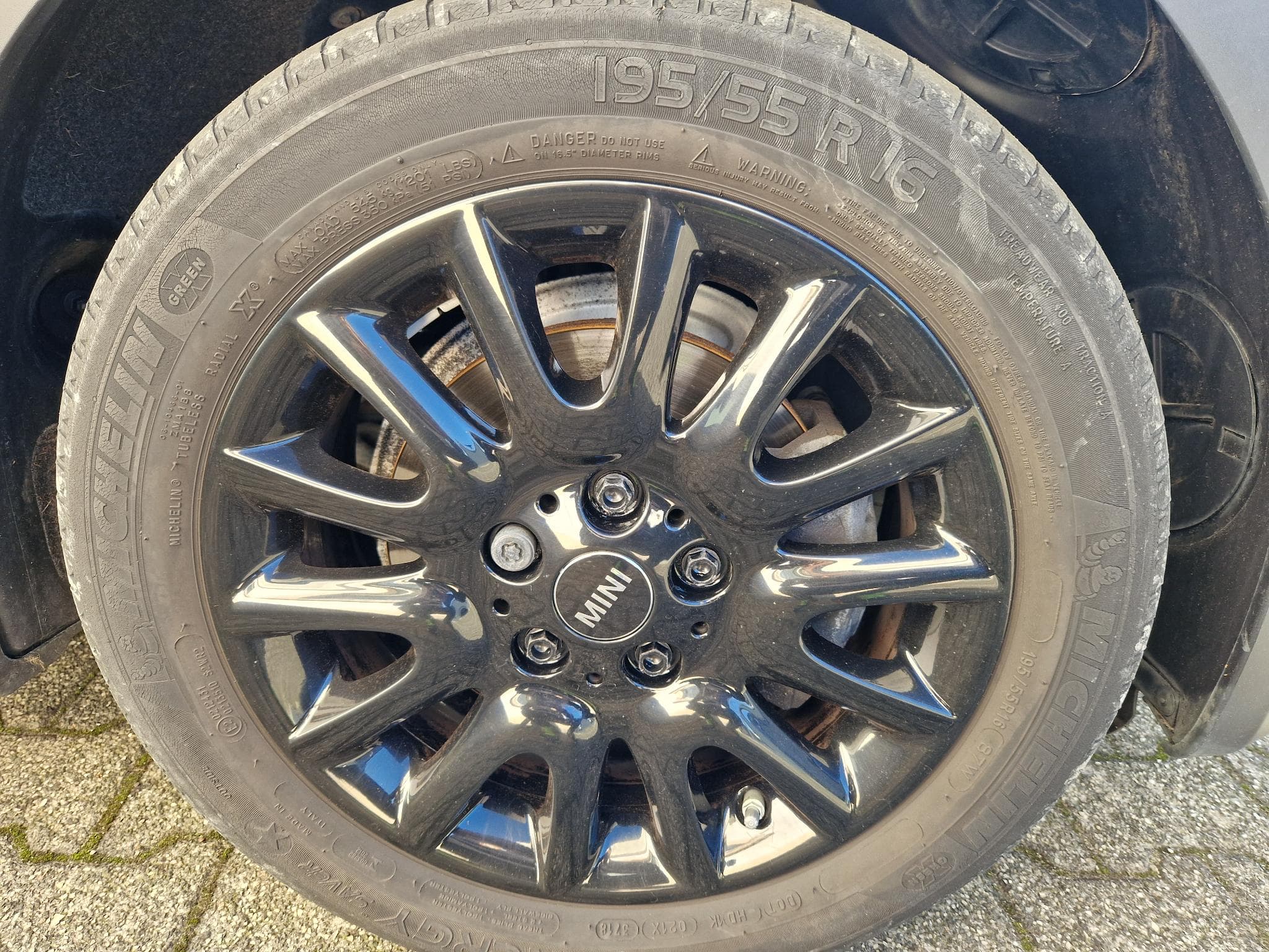 Mini Cooper 1.5 T 136 3P (2019) - Photo 9