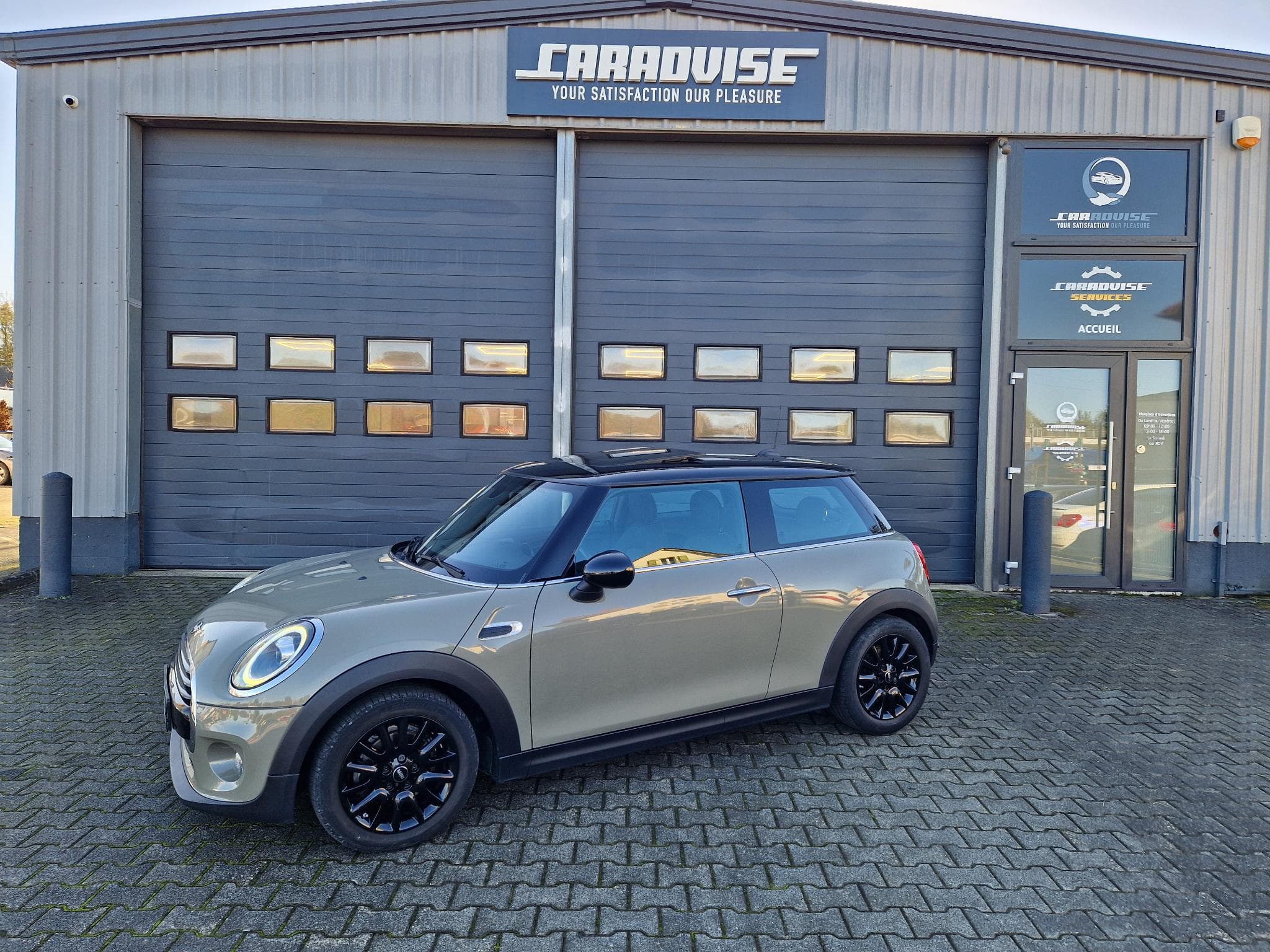 Mini Cooper 1.5 T 136 3P (2019) - Photo 1