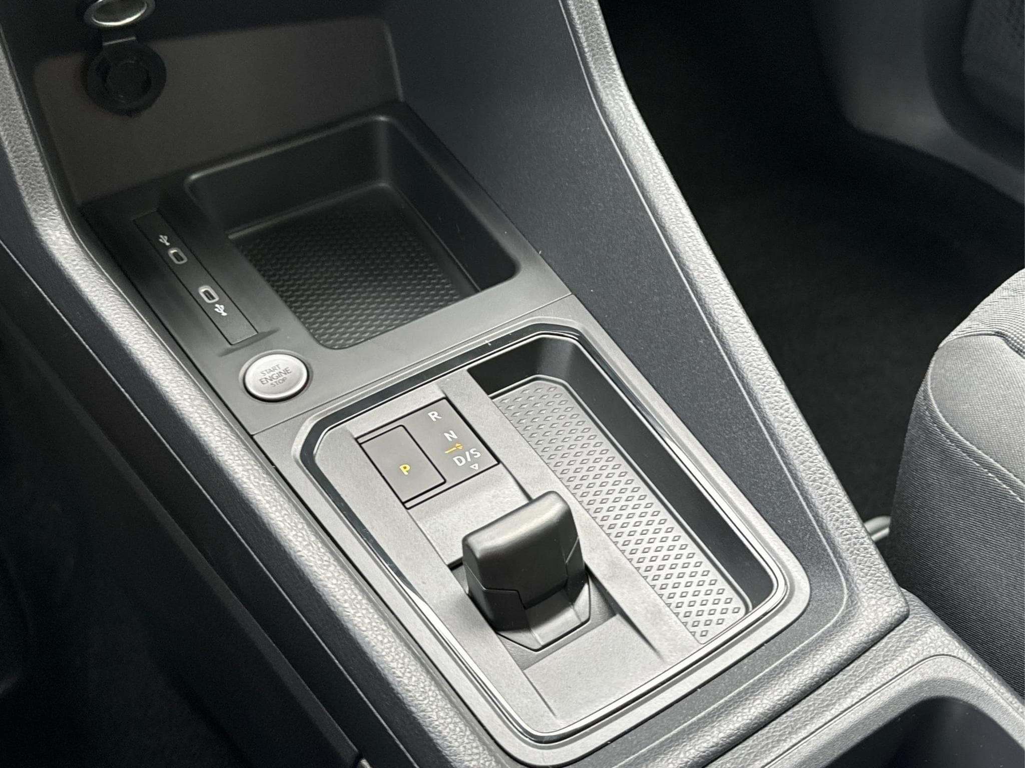 VW Caddy LIFE (2025) - Photo 19