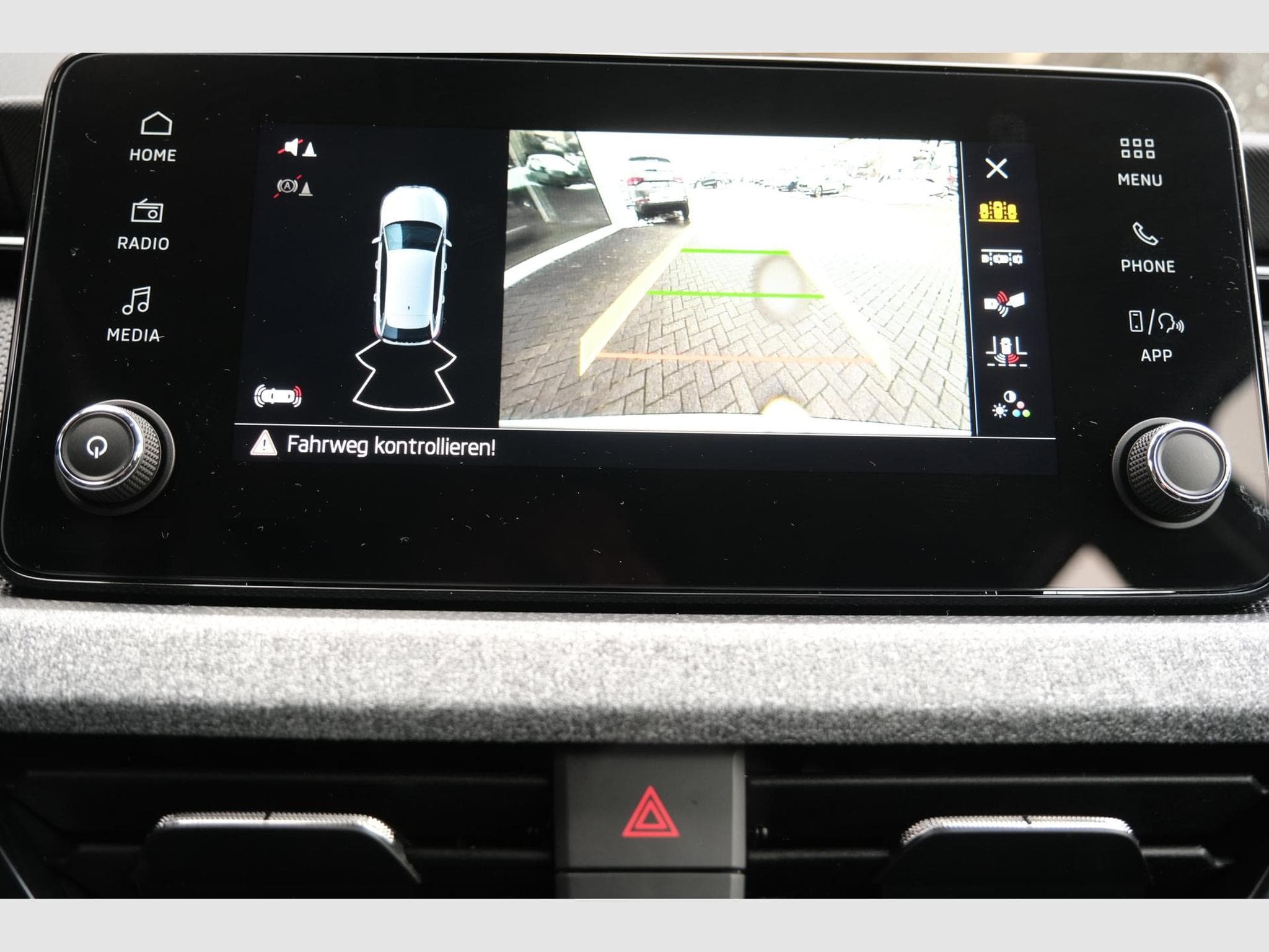 Skoda Scala 1.0 TSI Selection (2025) - Photo 15