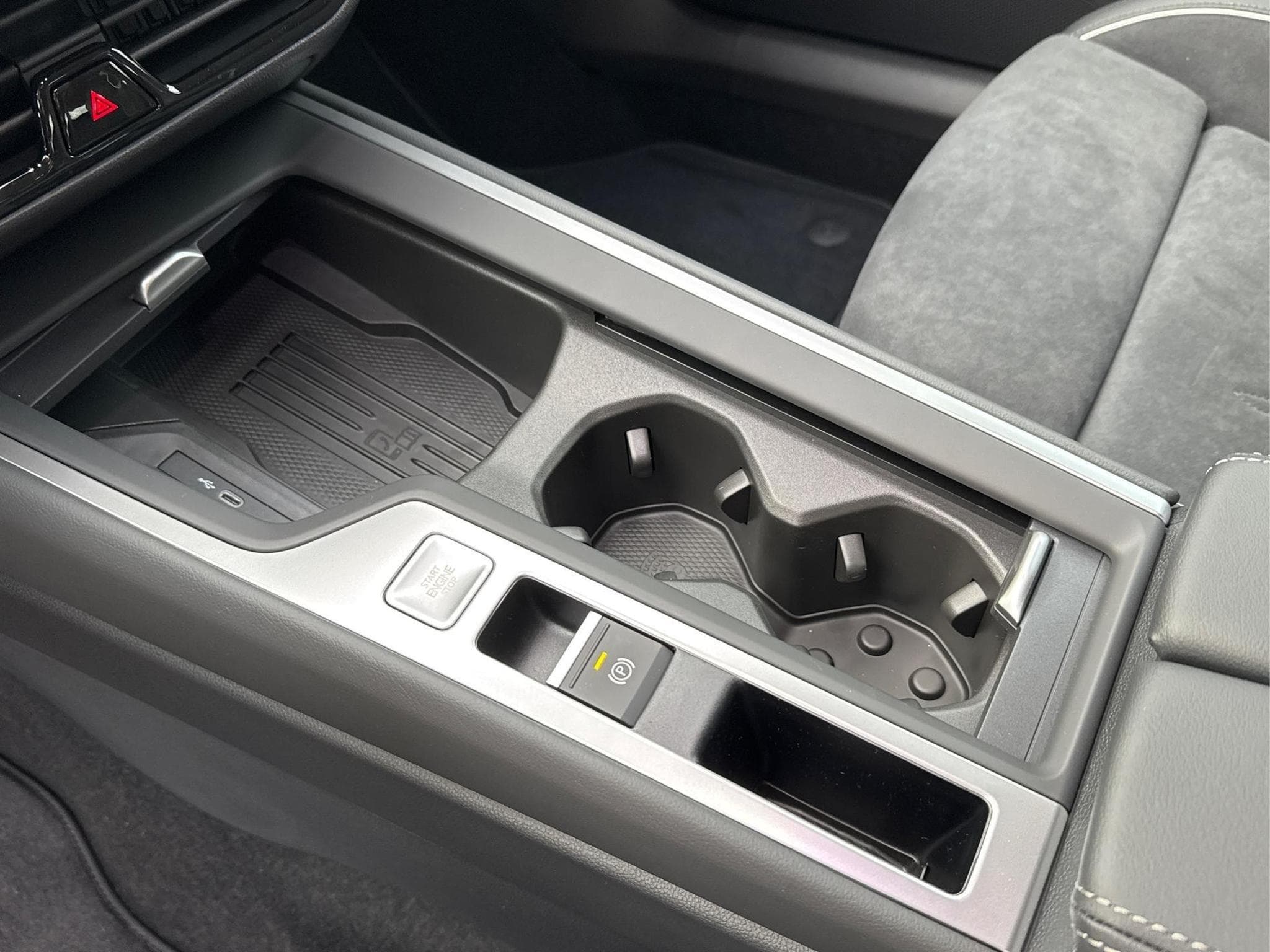 VW Passat Variant Business (2025) - Foto 21