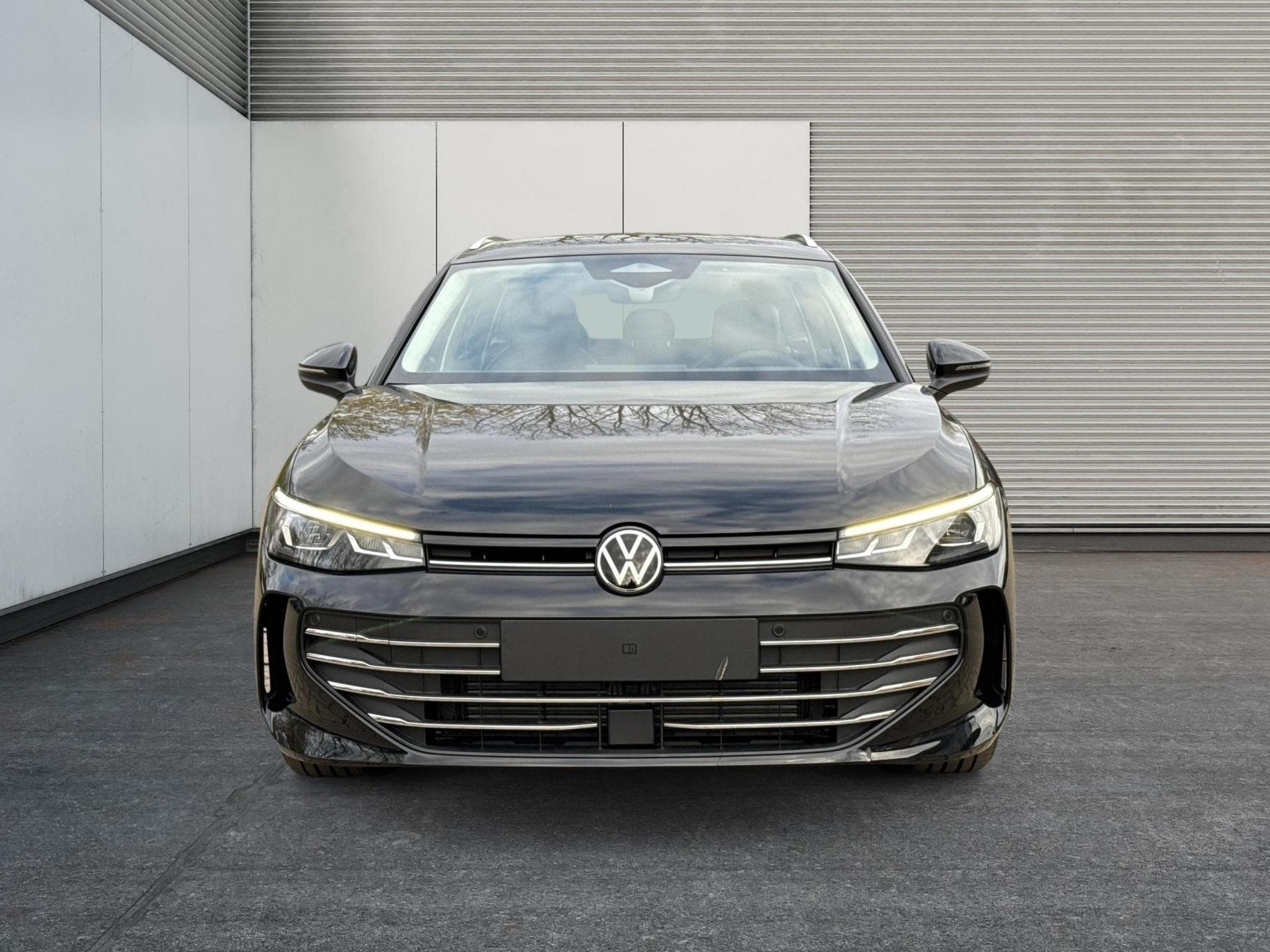 VW Passat Variant Business (2025) - Foto 8