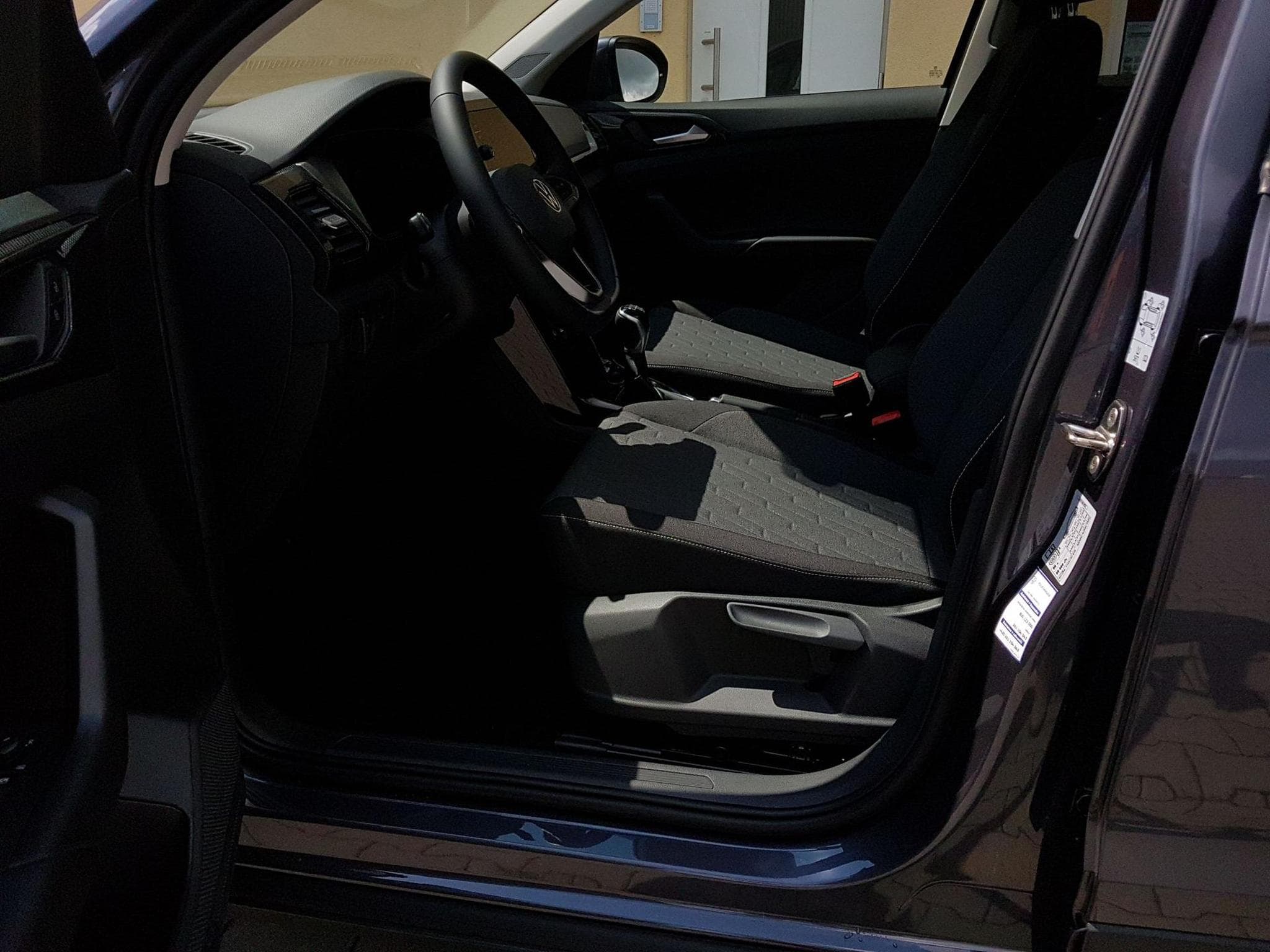 VW T-Cross Limited Life AHK (2026) - Photo 9