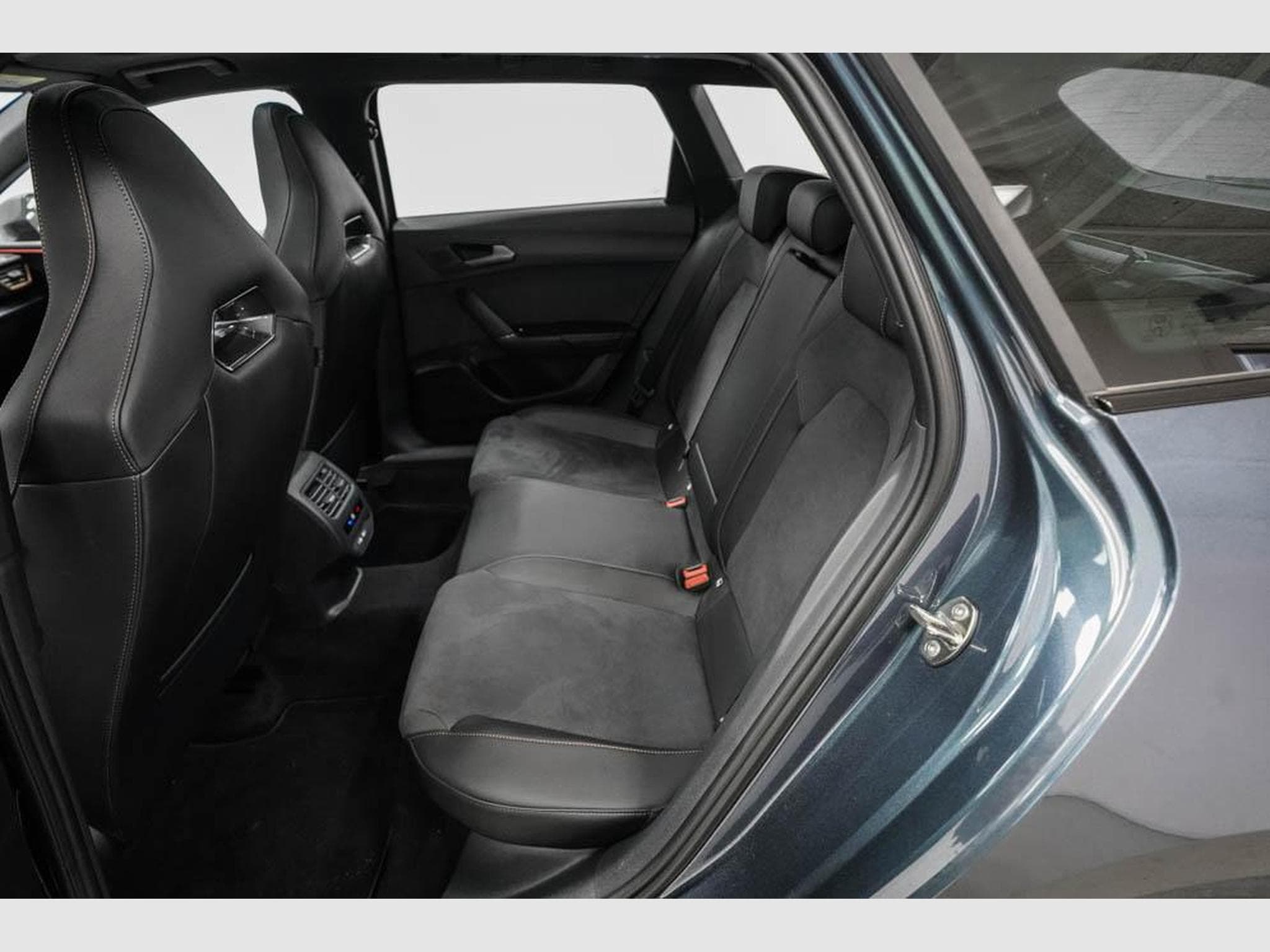 Cupra Leon ST 2,0 TSI (2025) - Foto 16