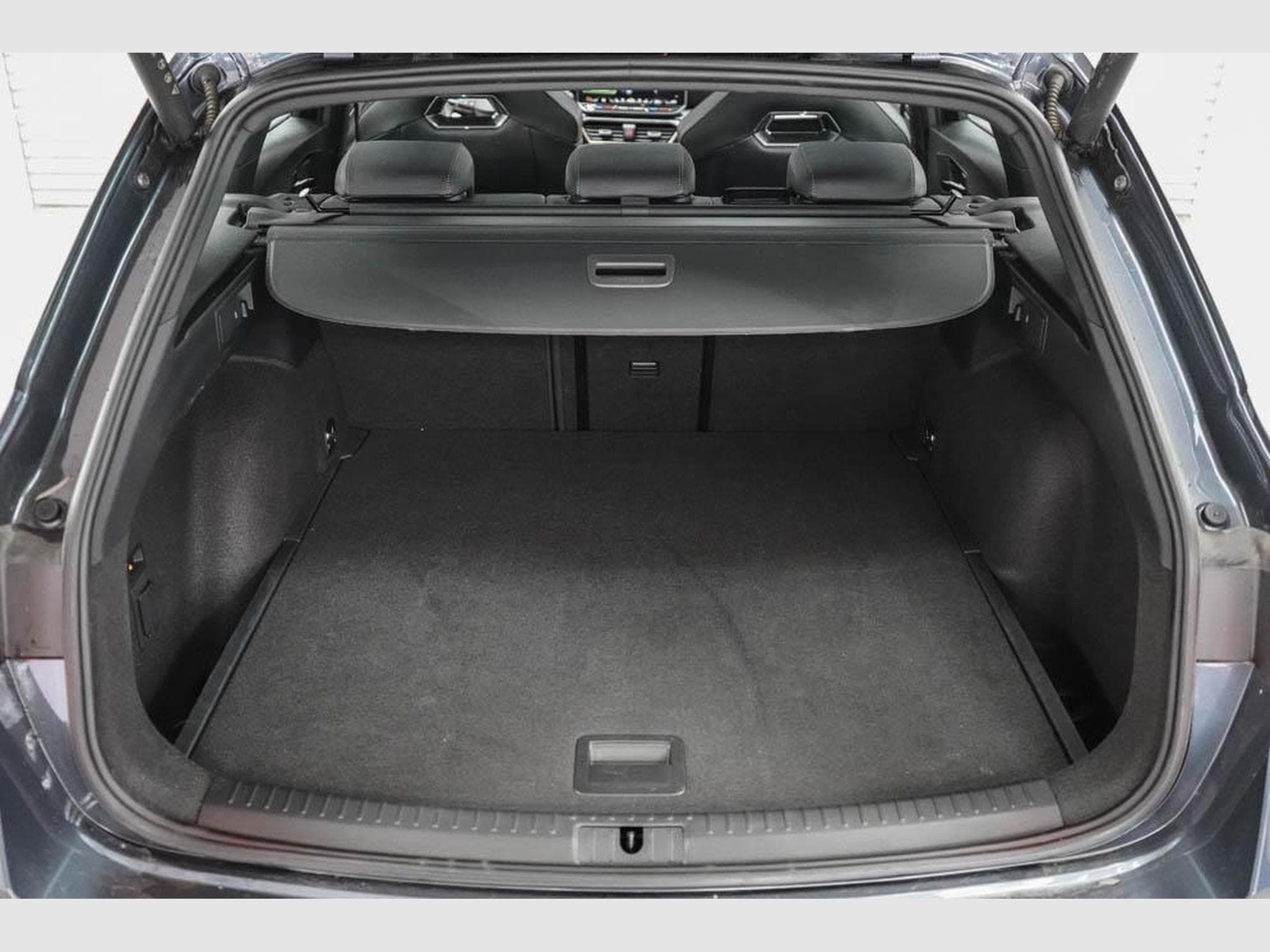 Cupra Leon ST 2,0 TSI (2025) - Foto 18