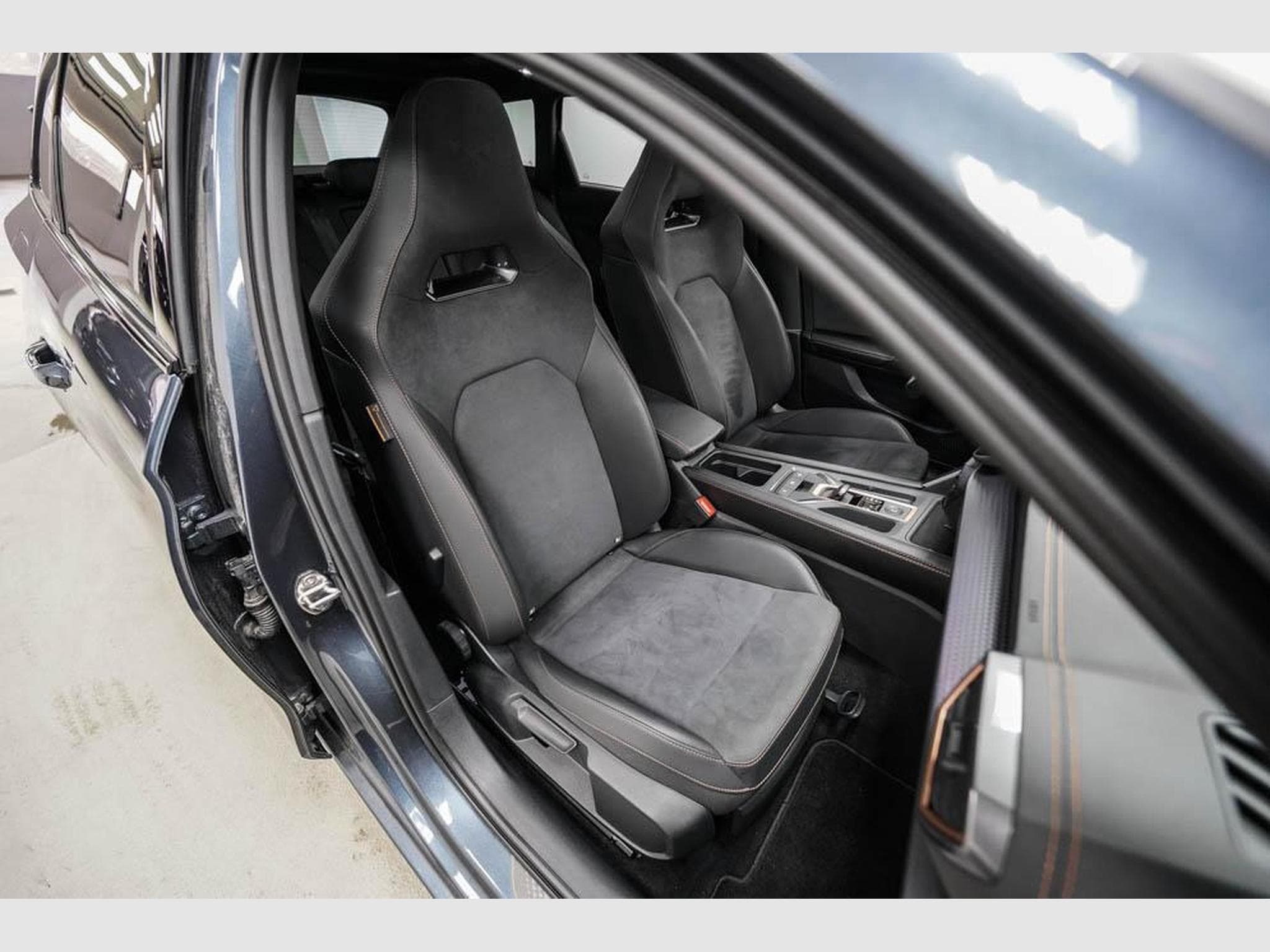 Cupra Leon ST 2,0 TSI (2025) - Foto 22