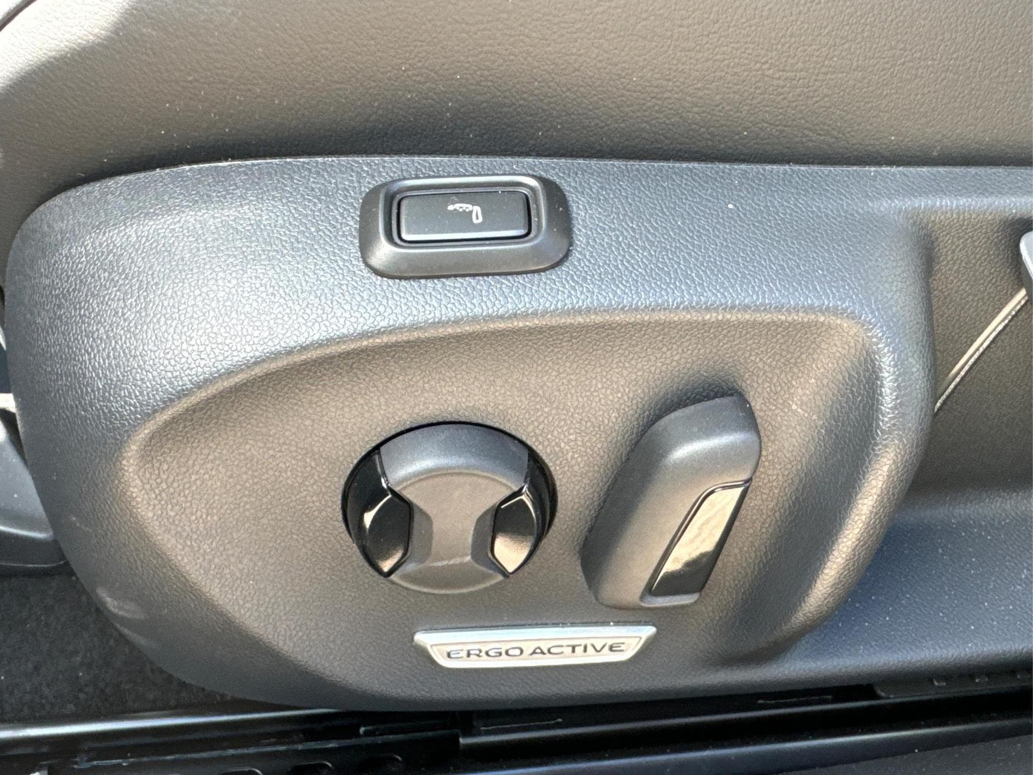 VW Passat Variant Elegance (2025) - Foto 13