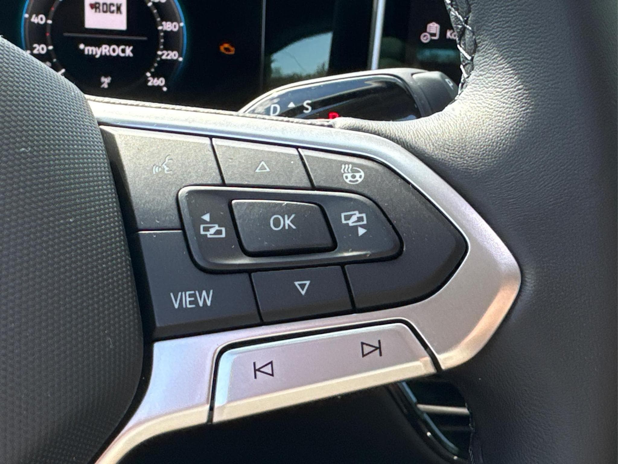 VW Passat Variant Elegance (2025) - Foto 22