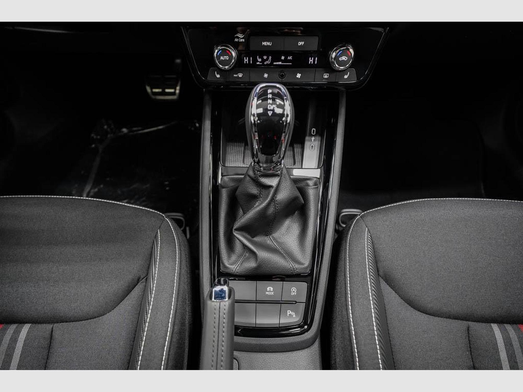 Skoda Scala 1,0 TSI DSG (2025) - Photo 11