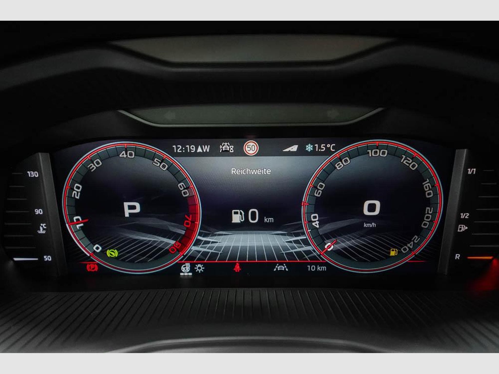 Skoda Scala 1,0 TSI DSG (2025) - Photo 9