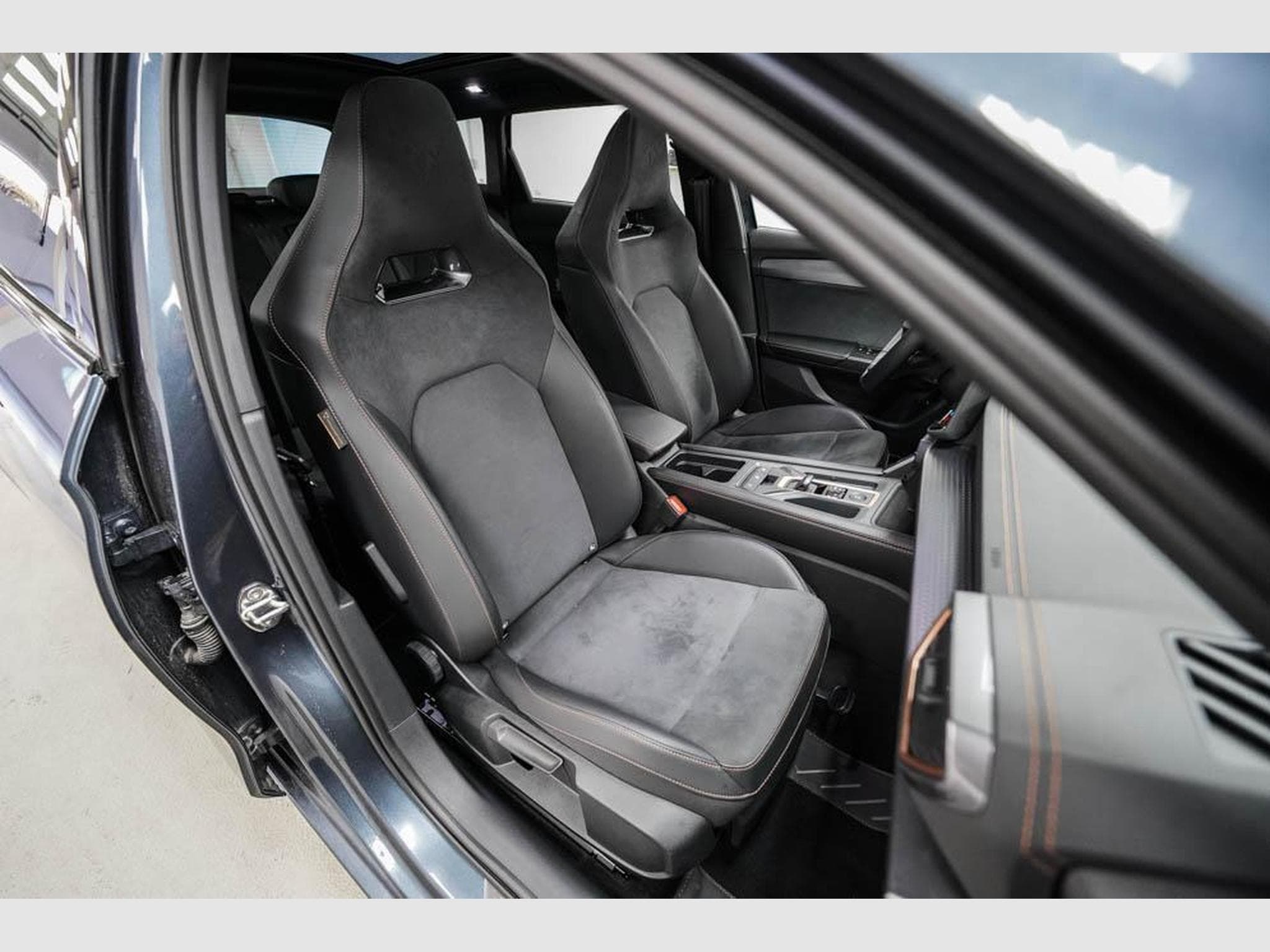 Cupra Leon ST 2,0 TSI (2025) - Foto 22