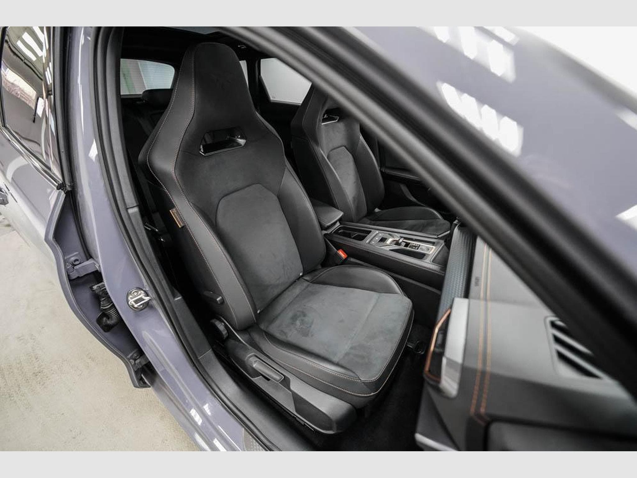 Cupra Leon ST 2,0 TSI (2025) - Foto 22