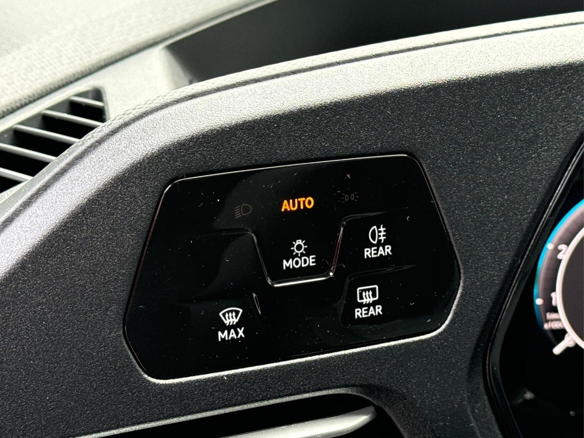 VW Caddy LIFE (2025) - Foto 18