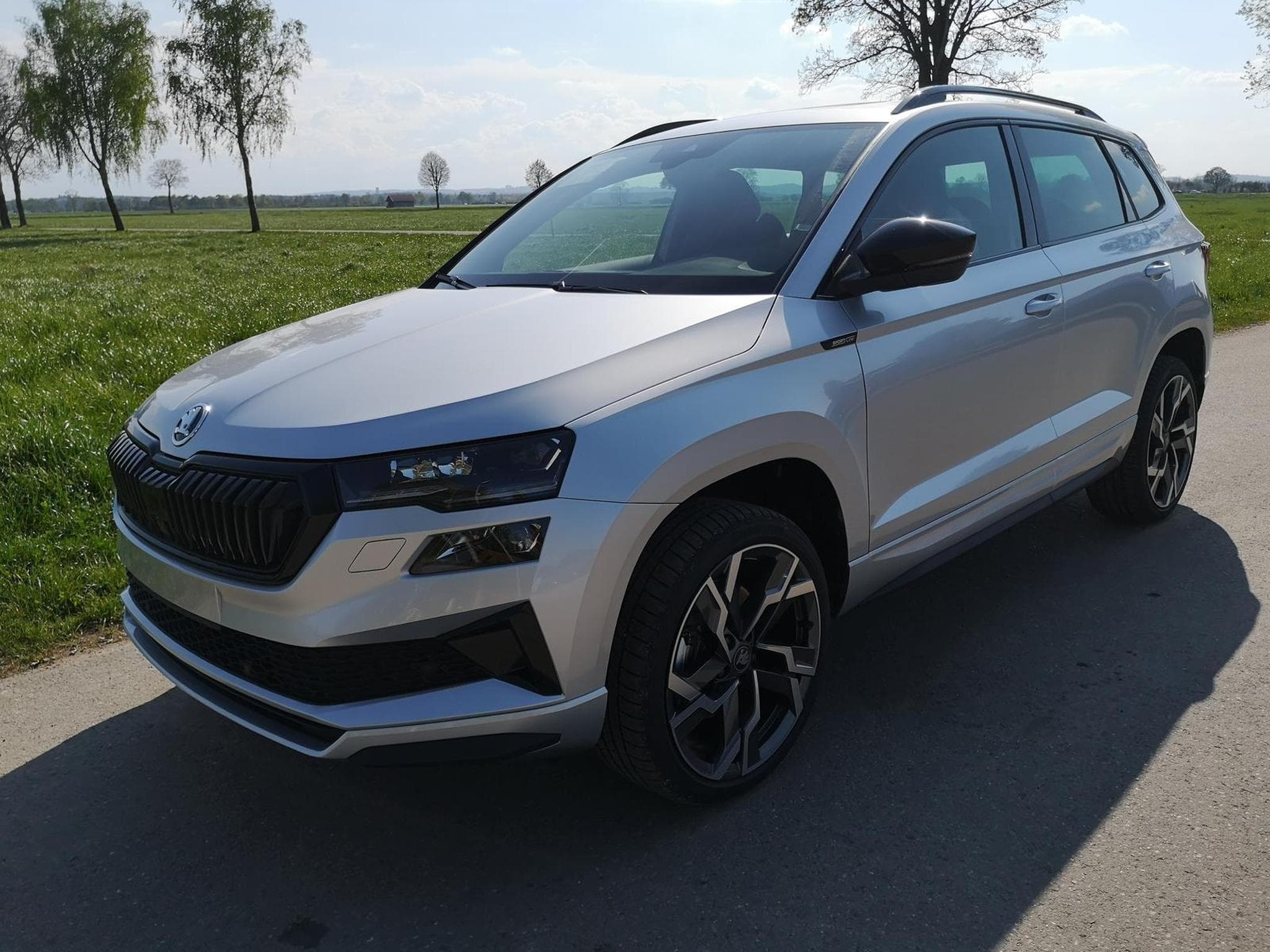 Skoda Karoq Sportline (2025) - Foto 1