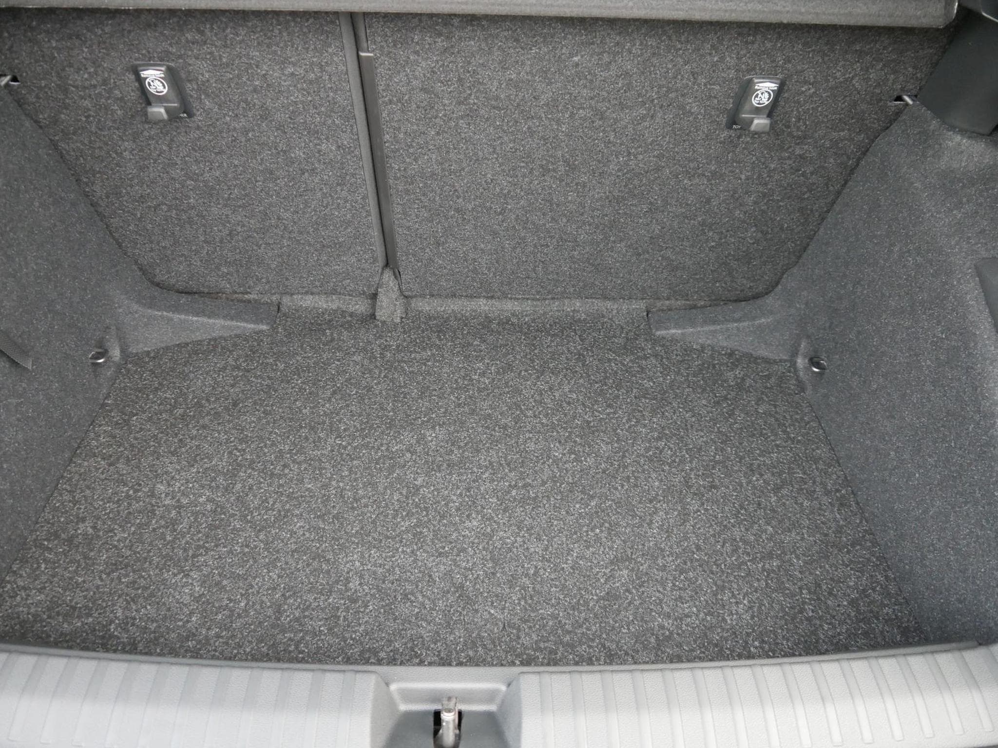 Skoda Kamiq Kamiq 130 Jahre (2025) - Foto 7