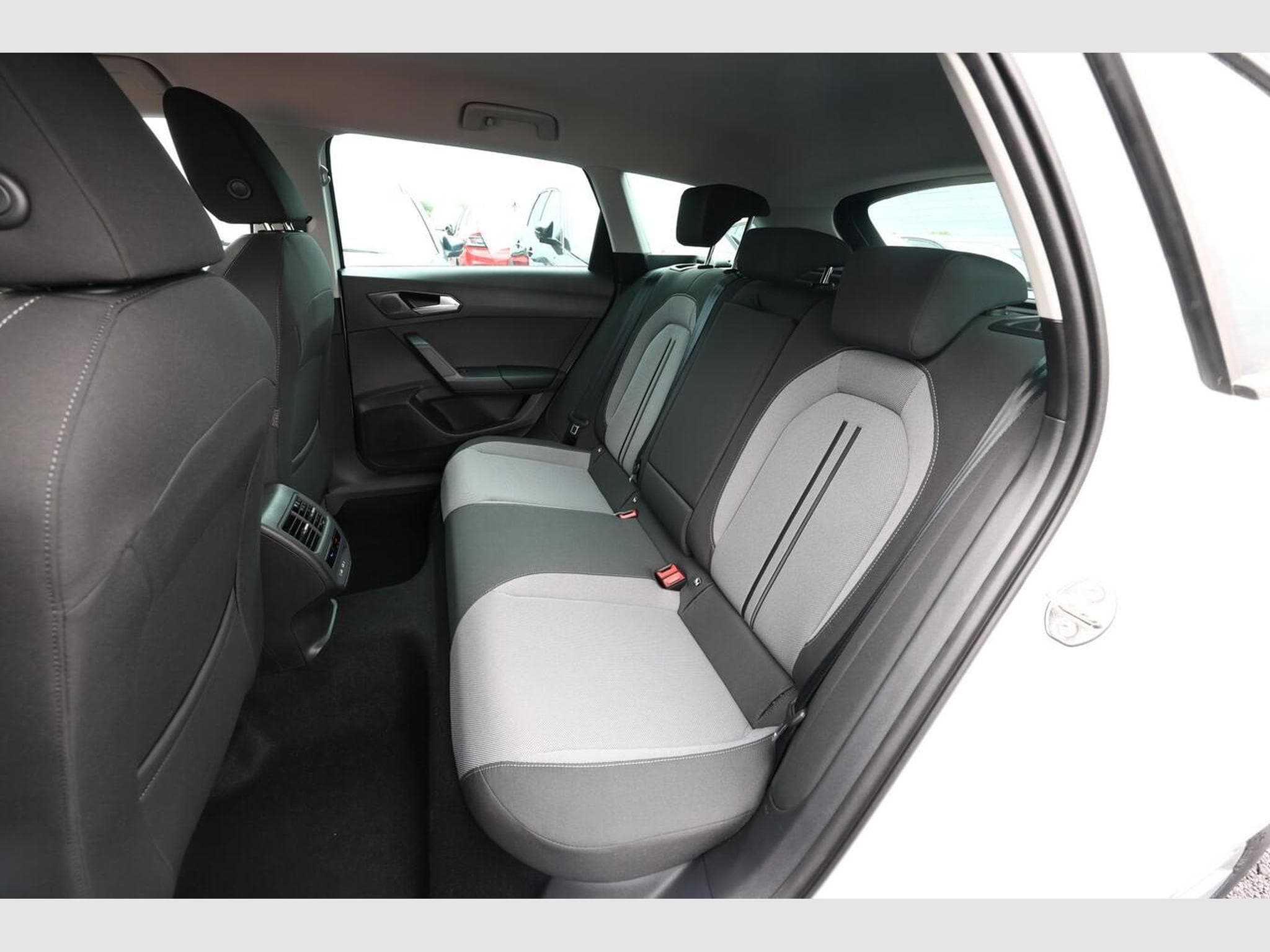 Seat Leon Style (2025) - Photo 10