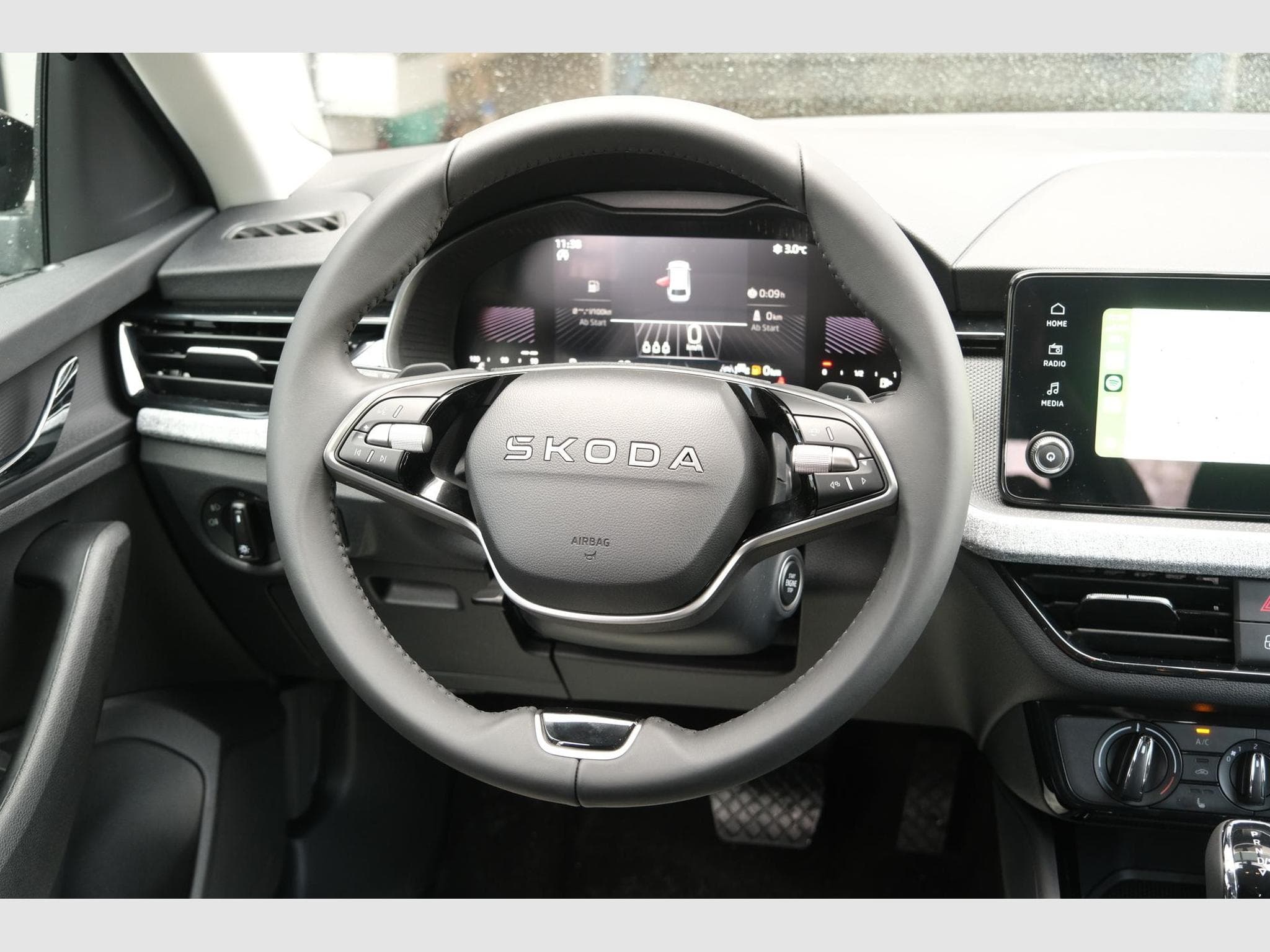 Skoda Scala 1.0 TSI DSG (2025) - Foto 11