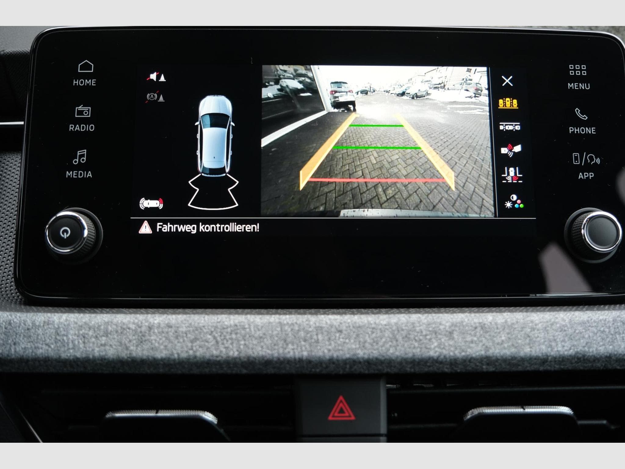 Skoda Scala 1.0 TSI DSG (2025) - Foto 15