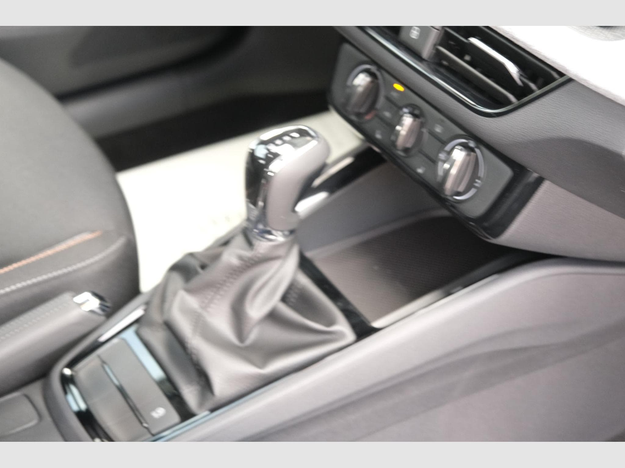 Skoda Scala 1.0 TSI DSG (2025) - Foto 23