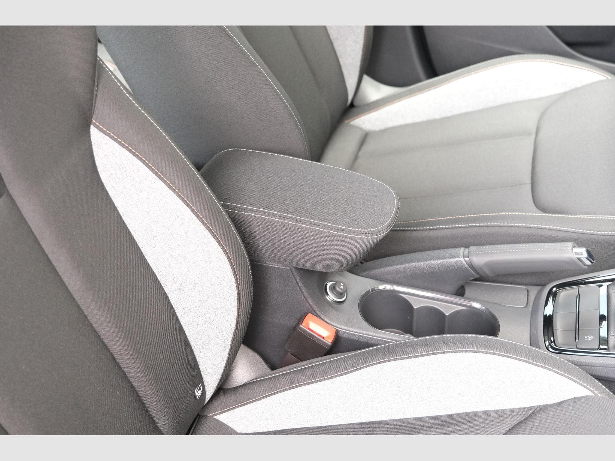 Skoda Scala 1.0 TSI DSG (2025) - Foto 25