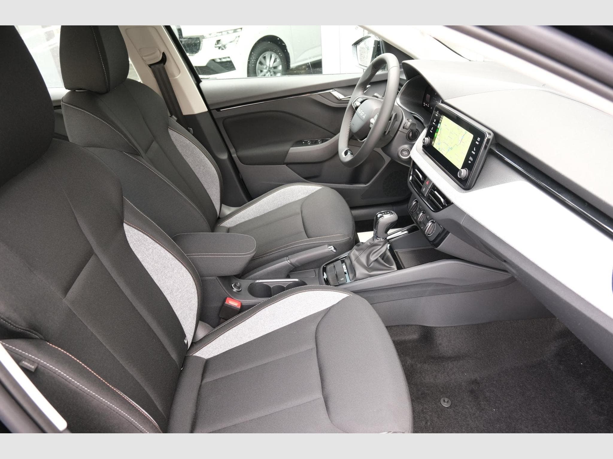 Skoda Scala 1.0 TSI DSG (2025) - Foto 7