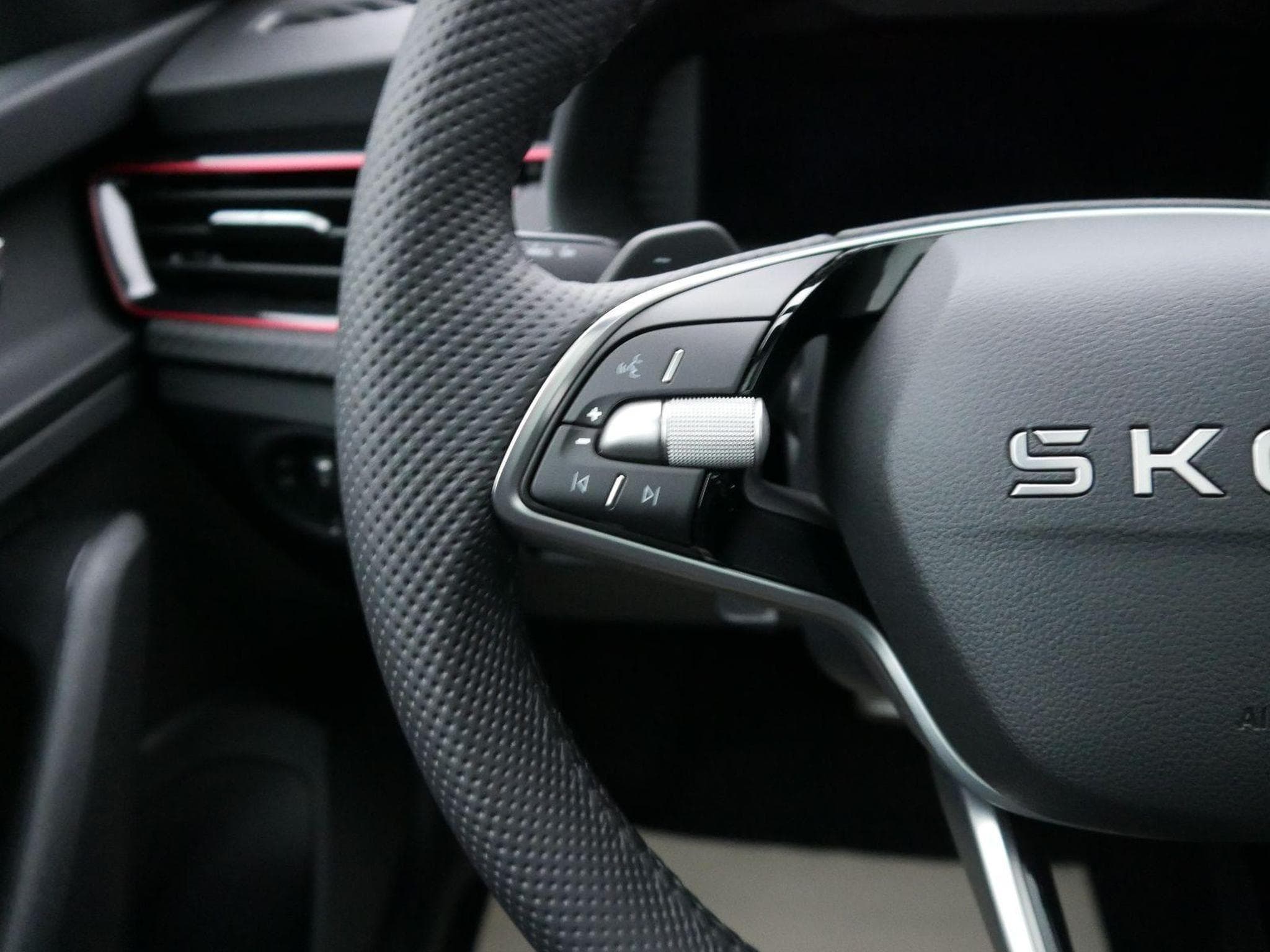 Skoda Kamiq Monte Carlo (2025) - Foto 12