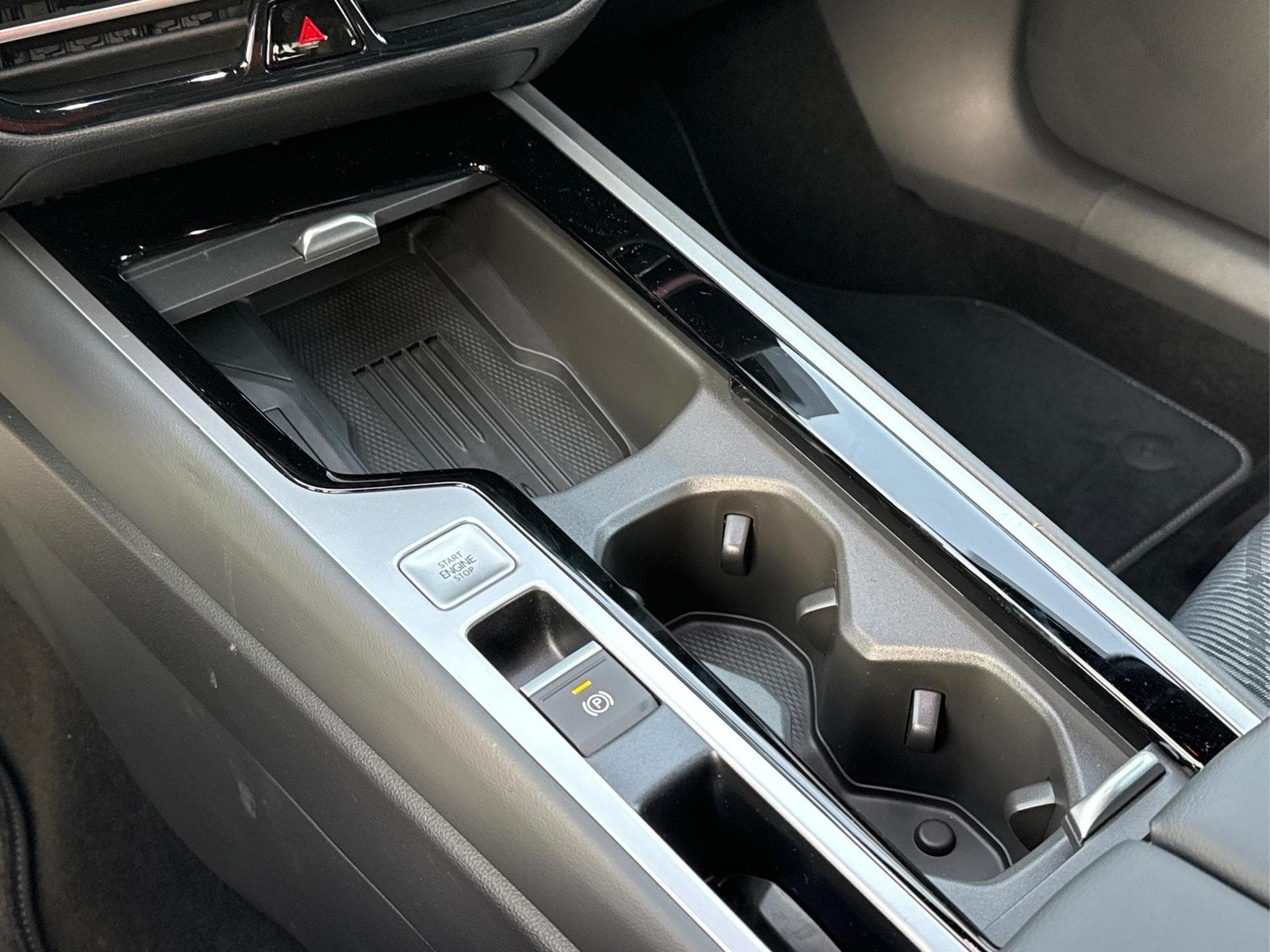 VW Passat Variant R-Line (2025) - Foto 20