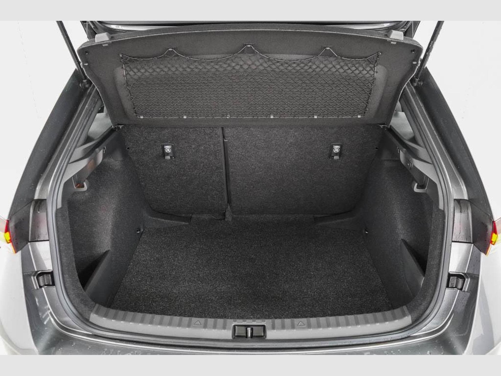 Skoda Scala 1,0 TSI DSG (2025) - Photo 17