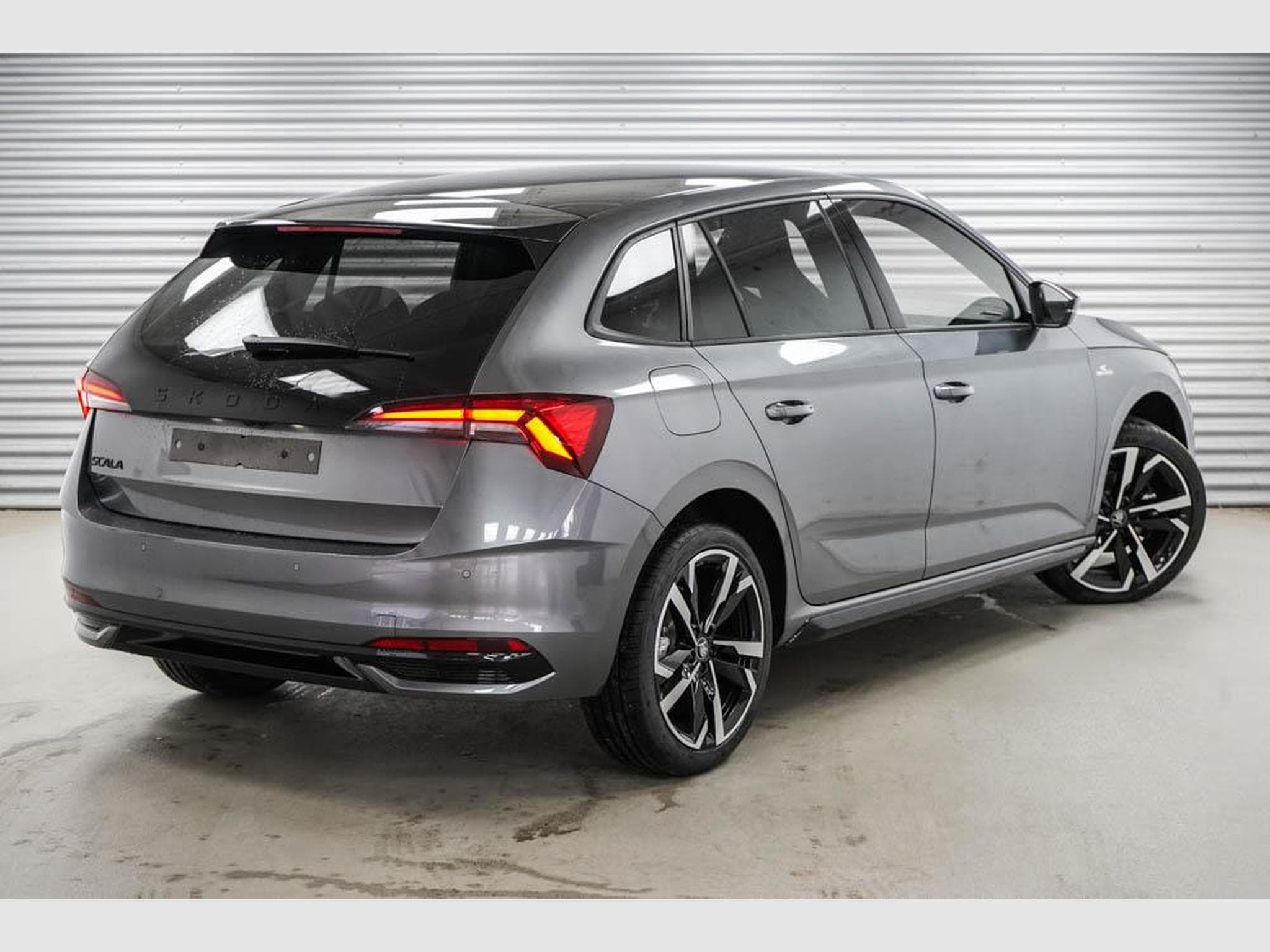 Skoda Scala 1,0 TSI DSG (2025) - Photo 2