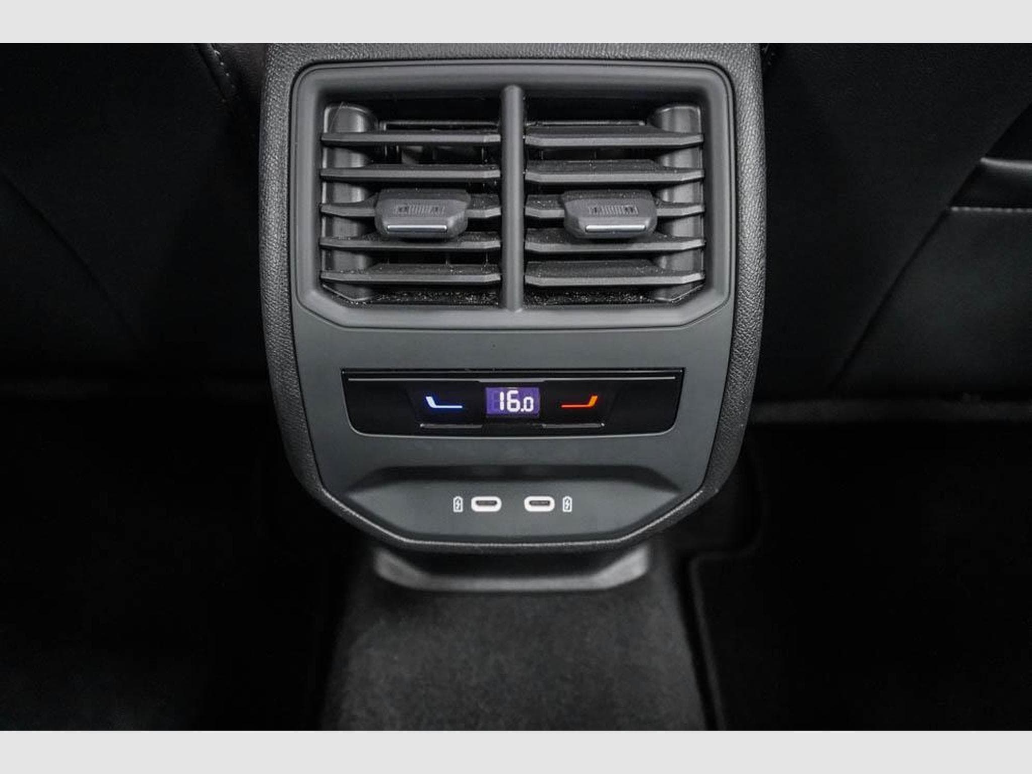 Cupra Leon ST 2,0 TSI (2025) - Photo 17