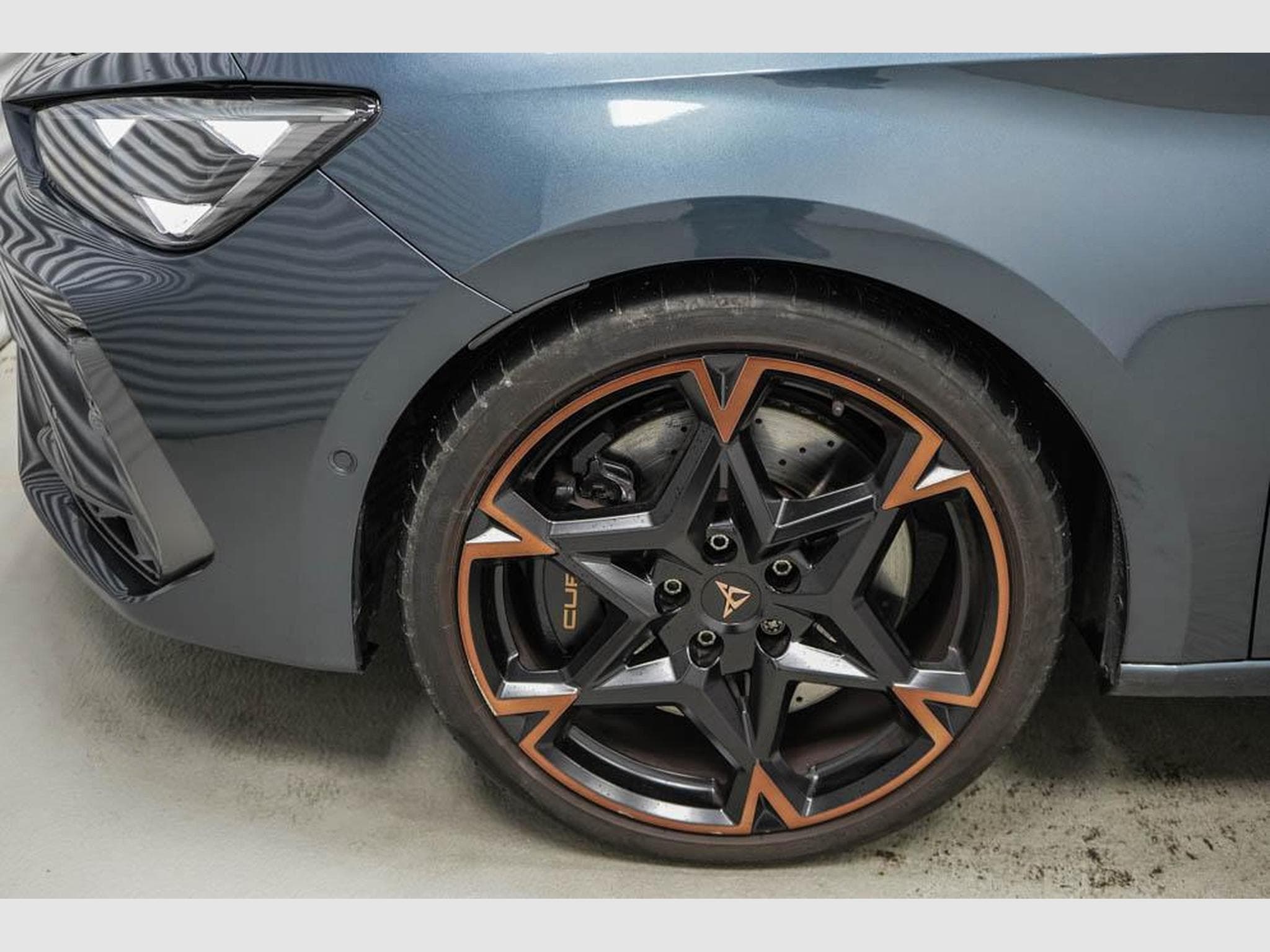 Cupra Leon ST 2,0 TSI (2025) - Photo 4