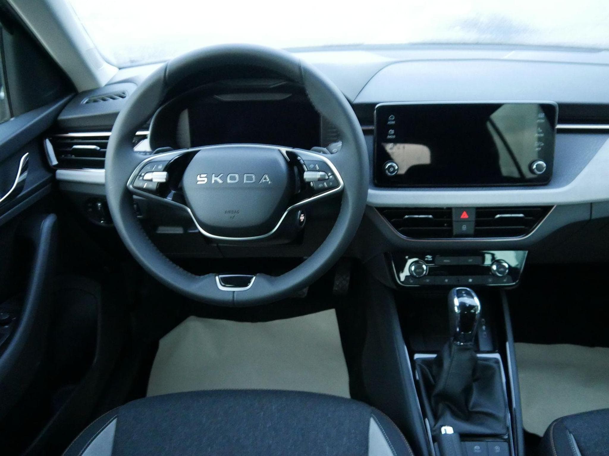 Skoda Kamiq Kamiq 130 Jahre (2025) - Foto 11