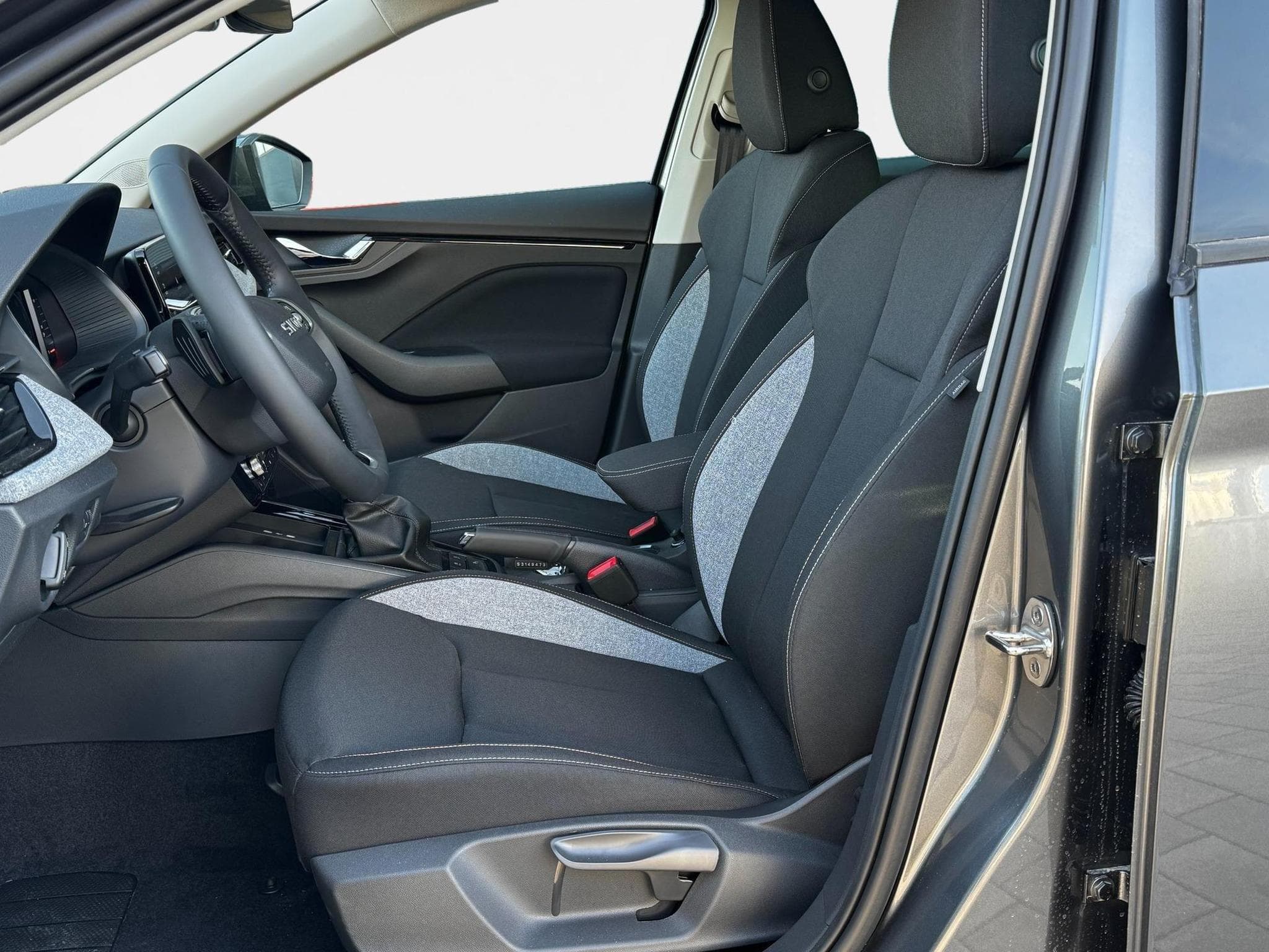 Skoda Scala 1,0 TSI DSG (2025) - Foto 25