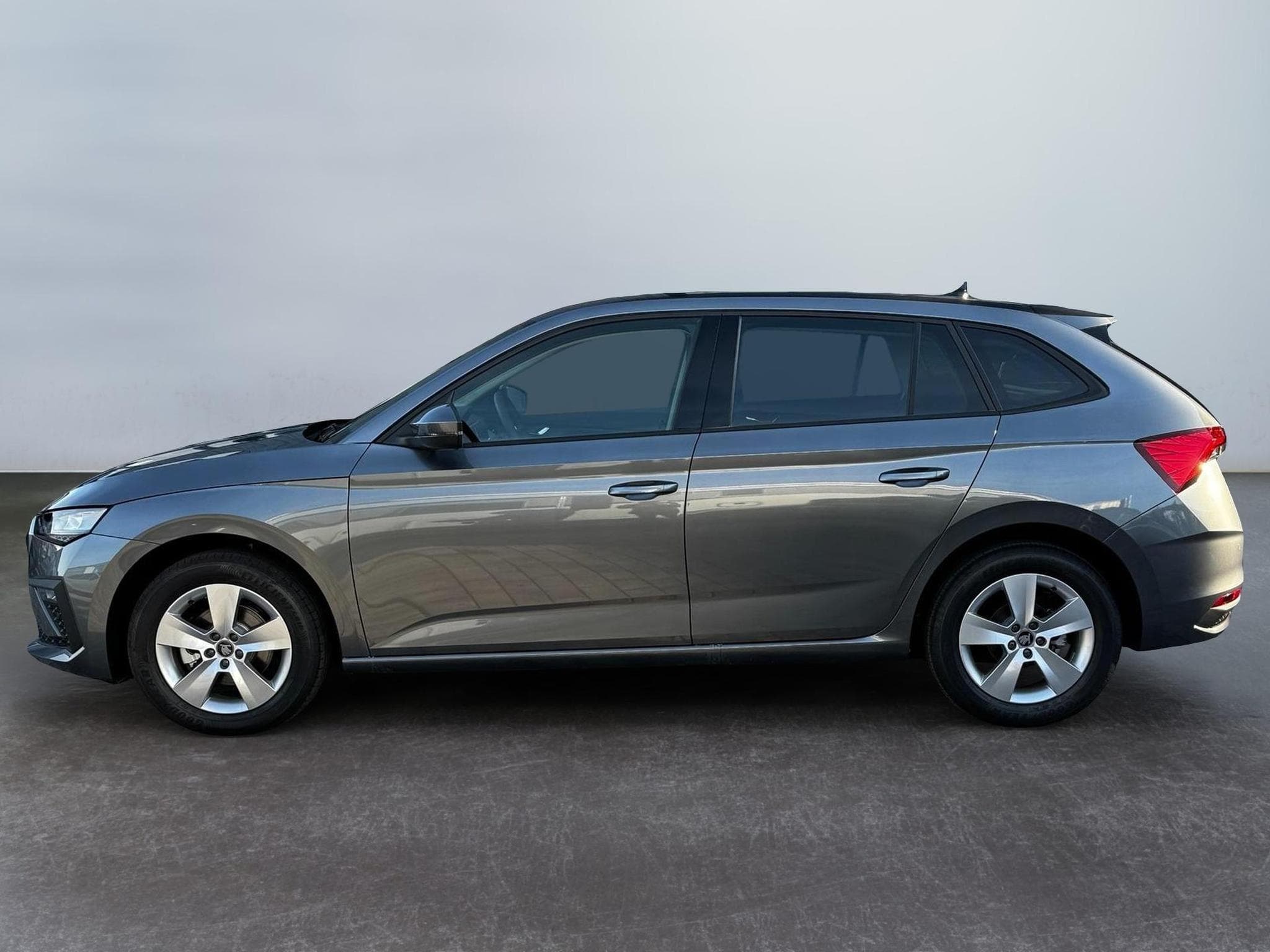 Skoda Scala 1,0 TSI DSG (2025) - Foto 5