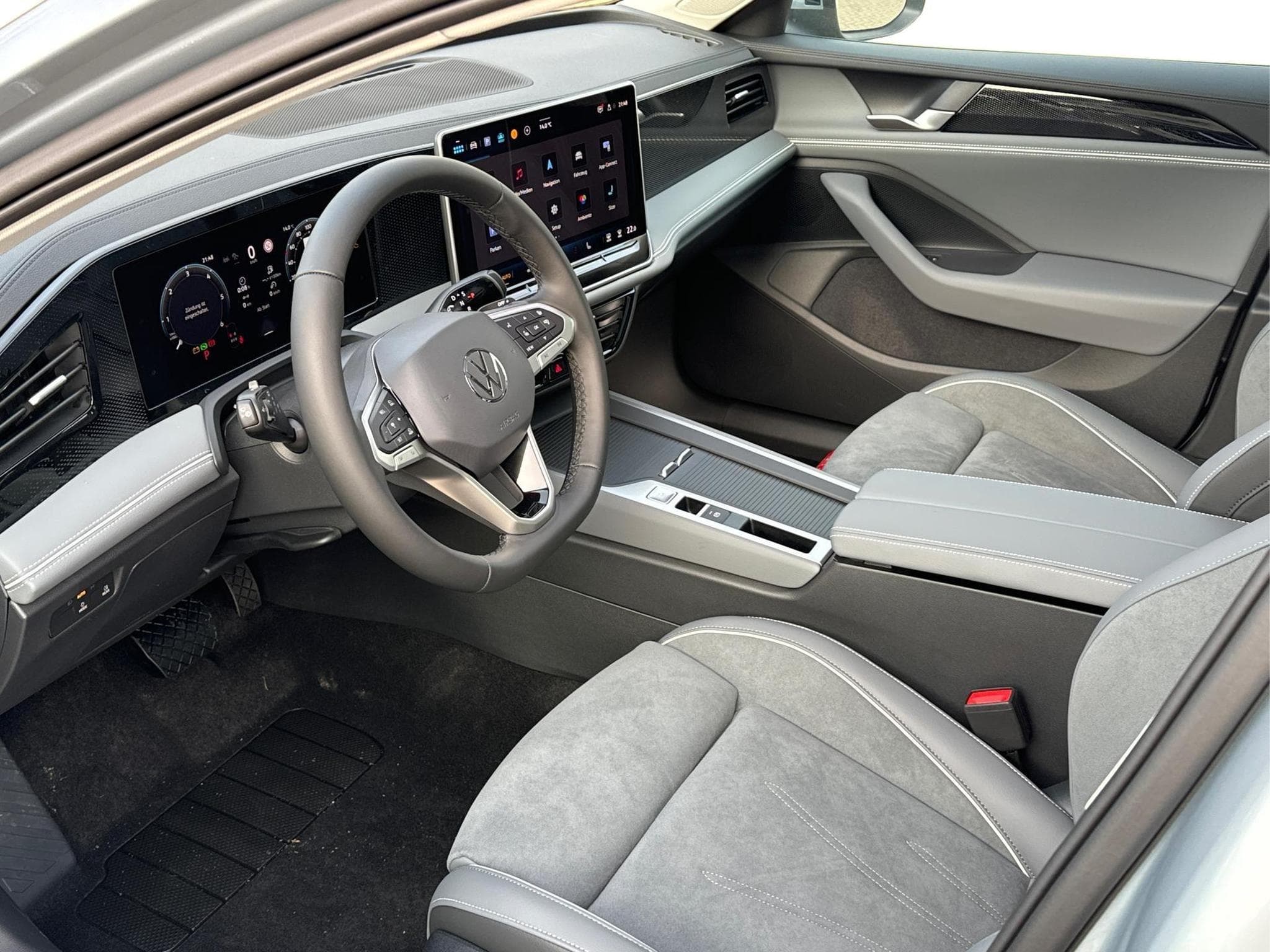 VW Passat Variant Business (2025) - Foto 11