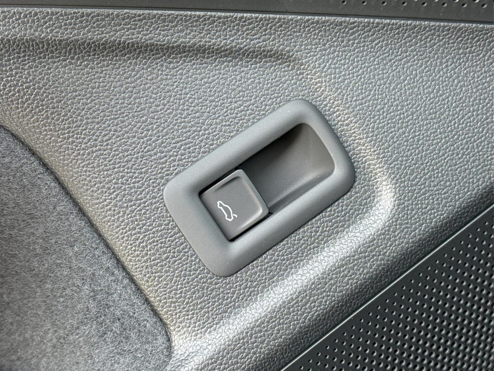 VW Passat Variant Business (2025) - Foto 21