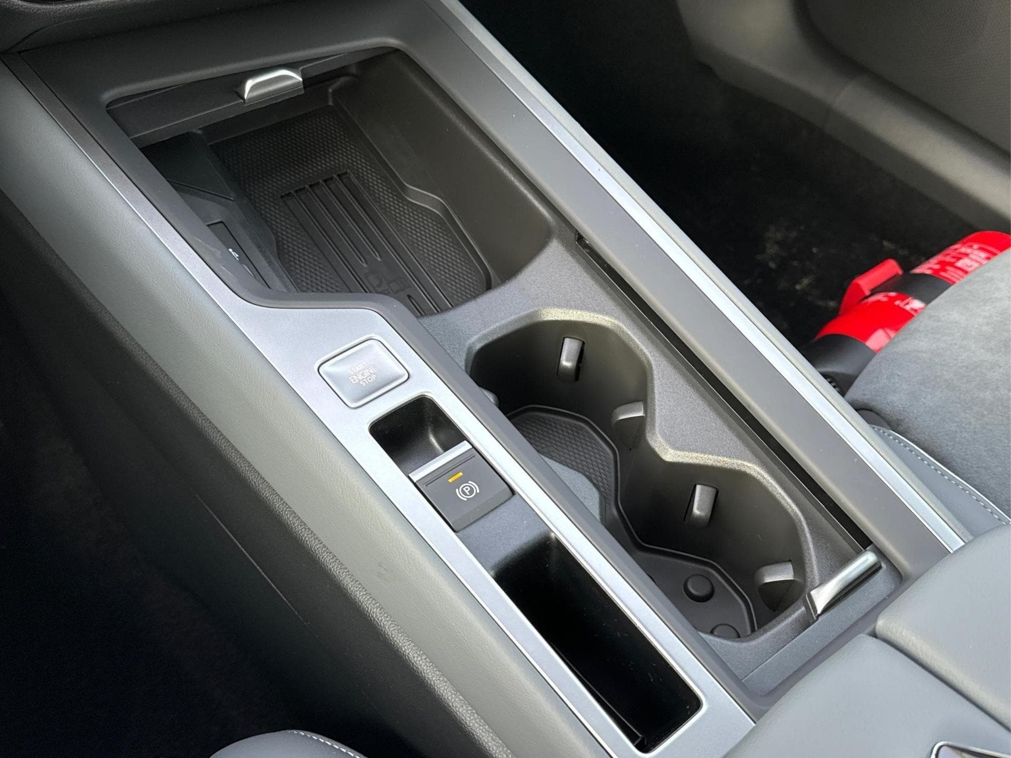 VW Passat Variant Business (2025) - Foto 24