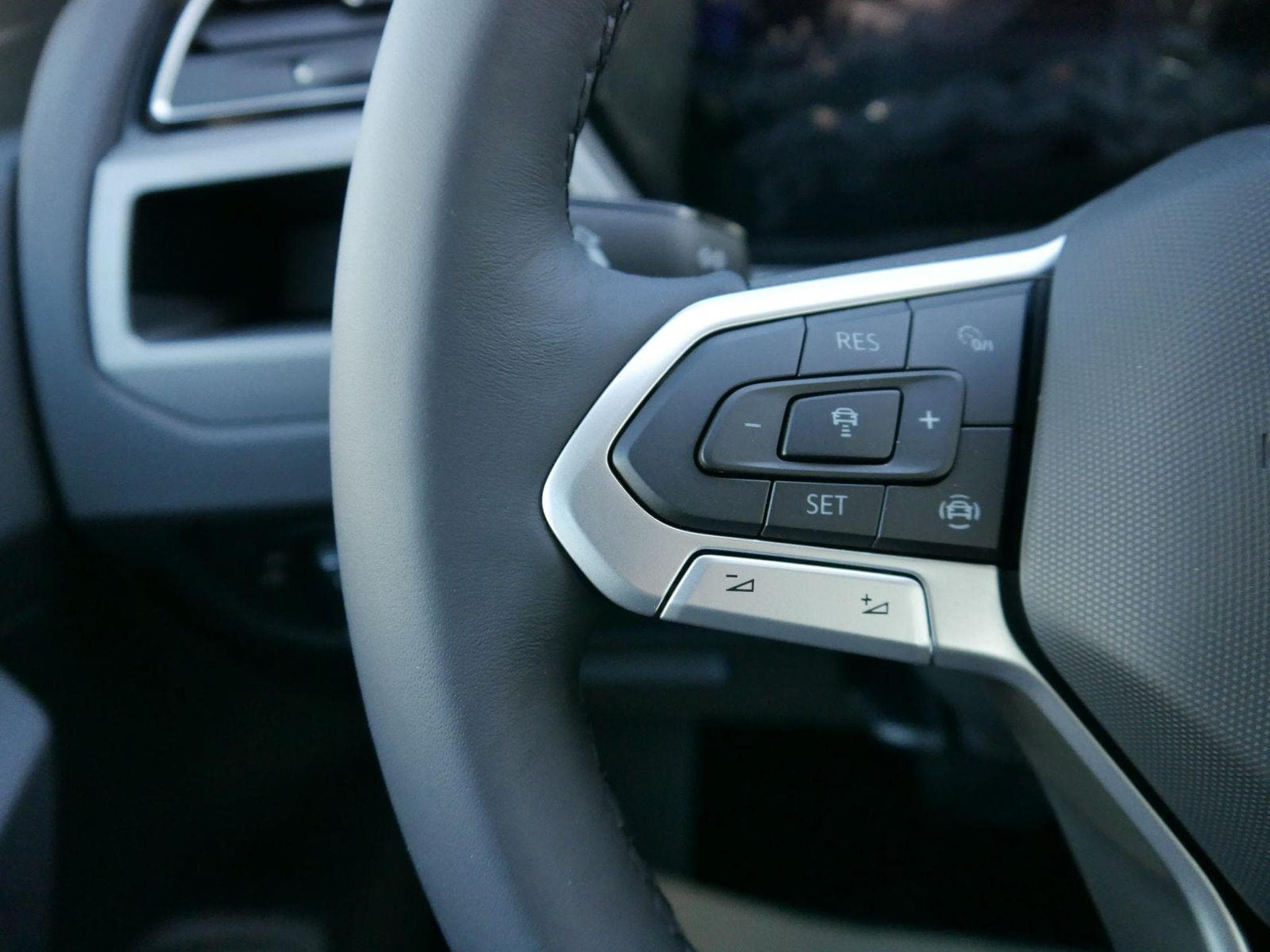 VW Touran Comfortline (2026) - Foto 14