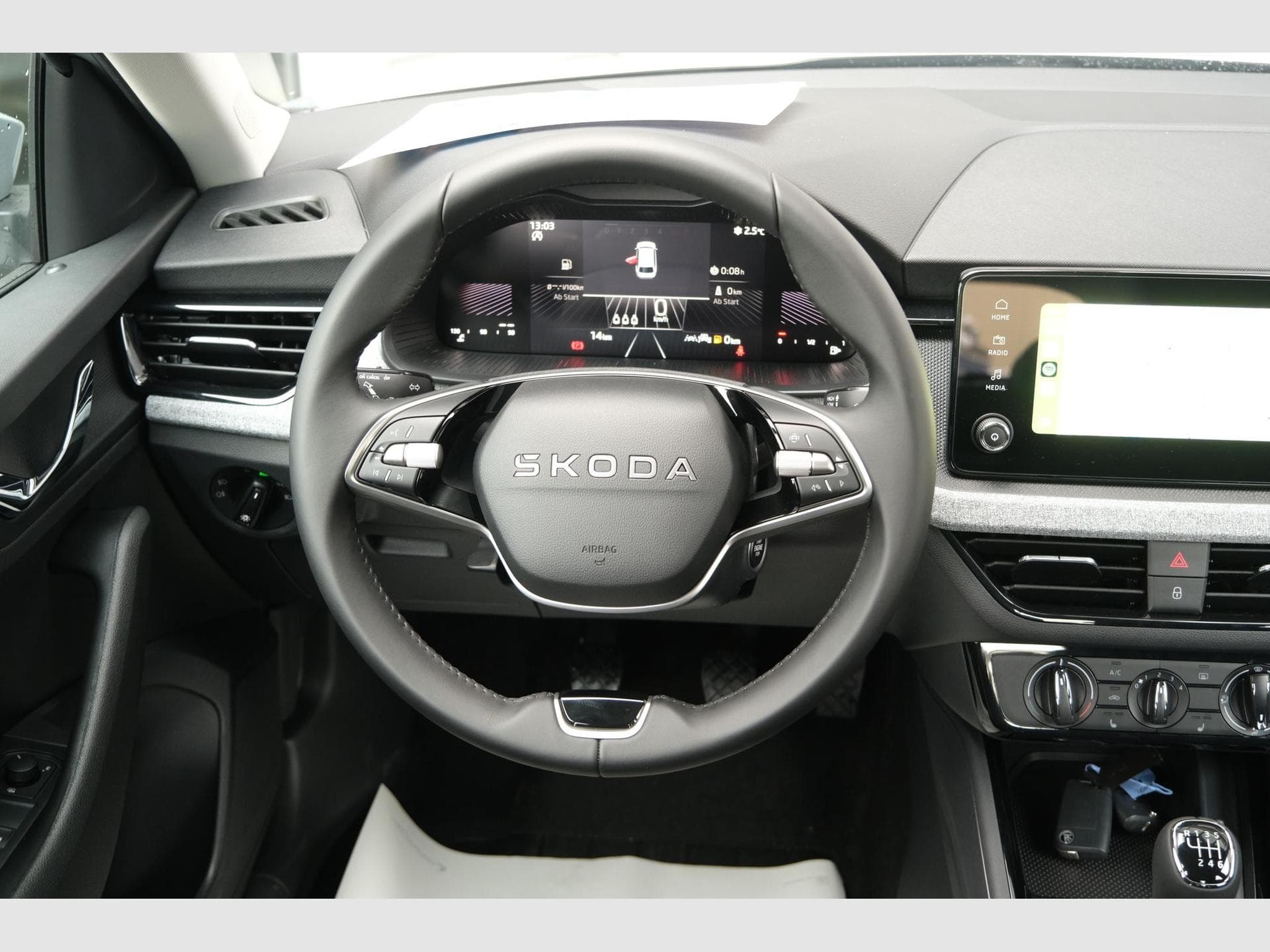 Skoda Scala 1.0 TSI Selection (2025) - Foto 10