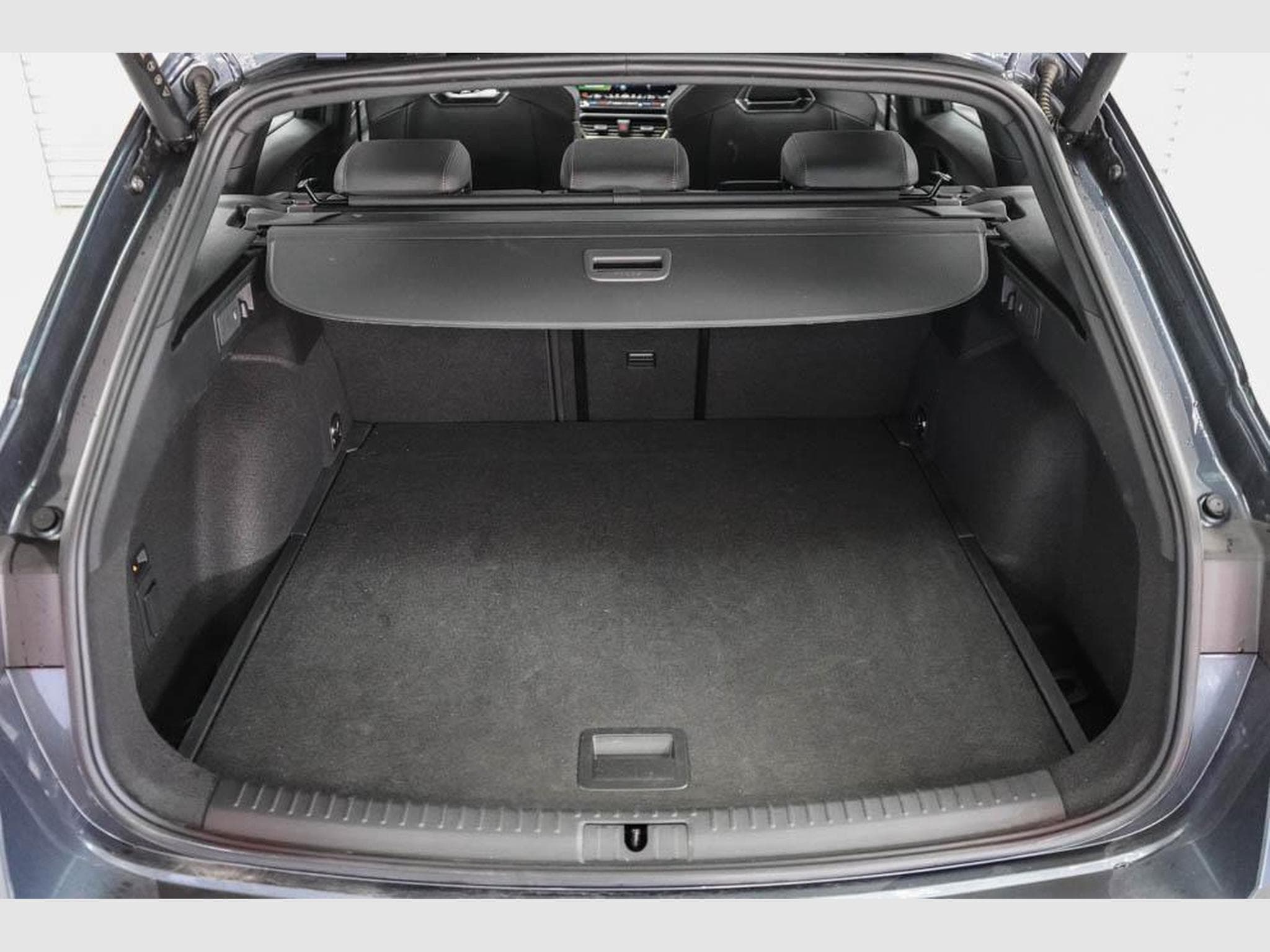 Cupra Leon ST 2,0 TSI (2025) - Foto 18