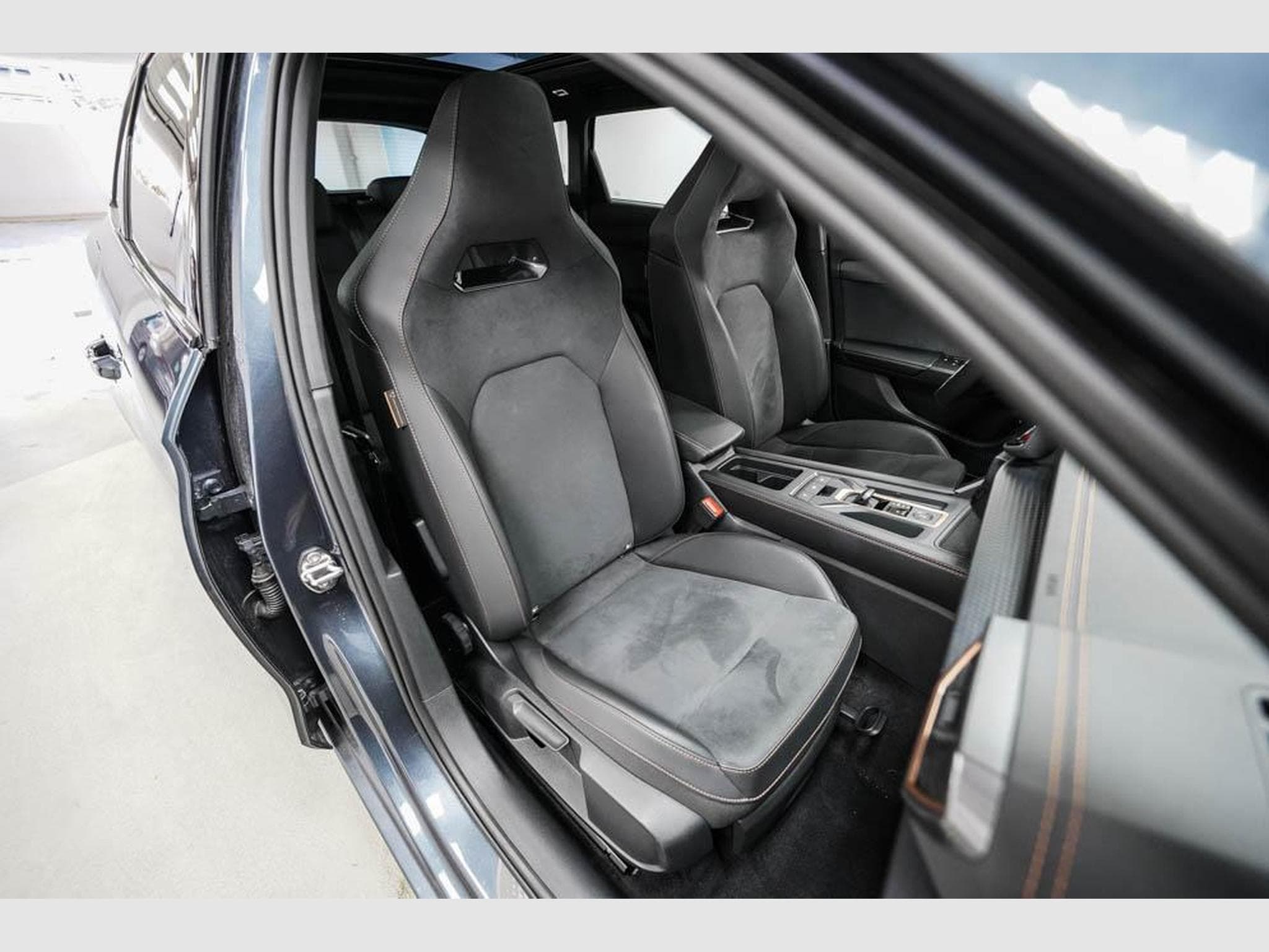 Cupra Leon ST 2,0 TSI (2025) - Foto 22