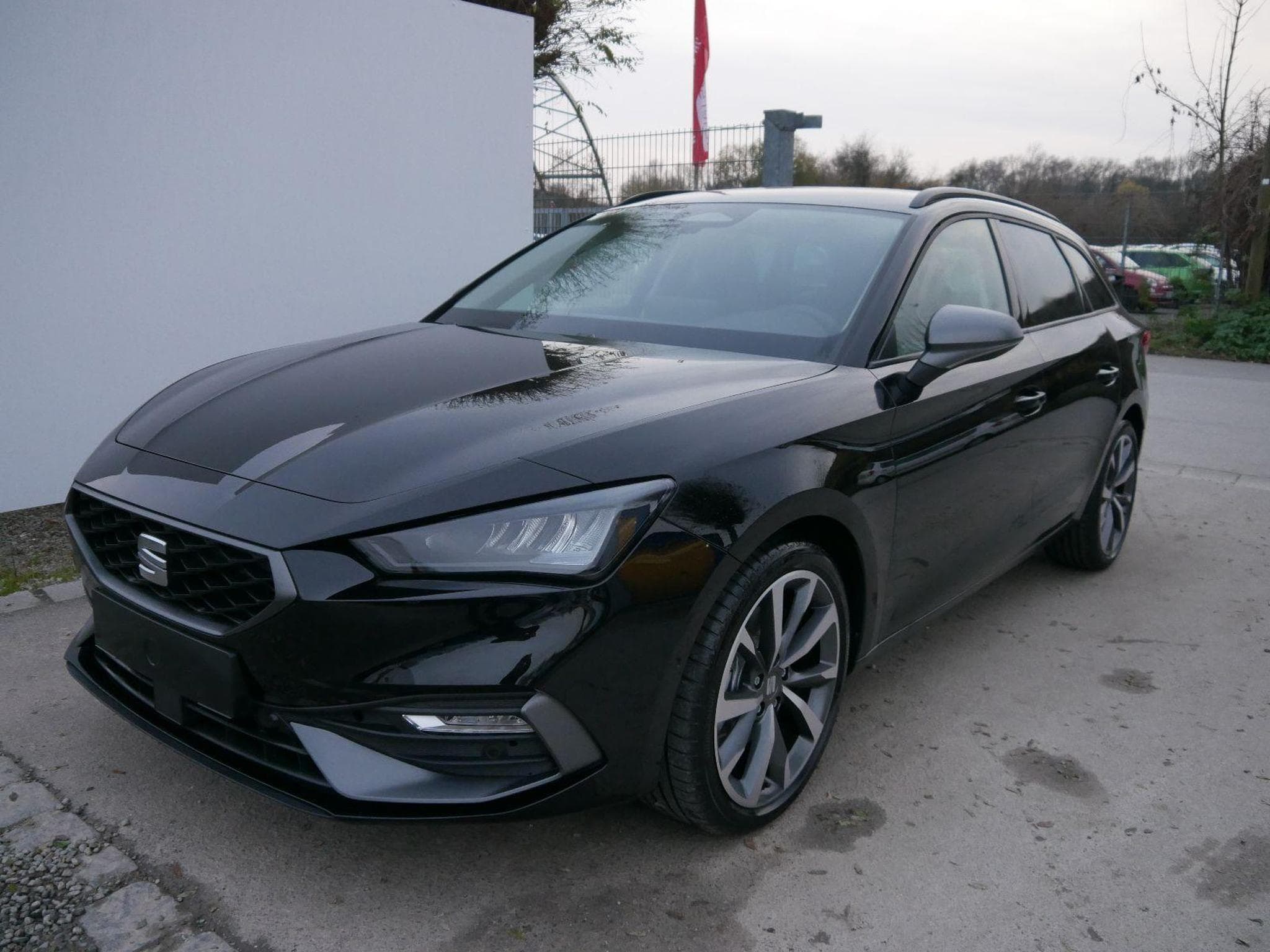 Seat Leon FR (2025) - Foto 1