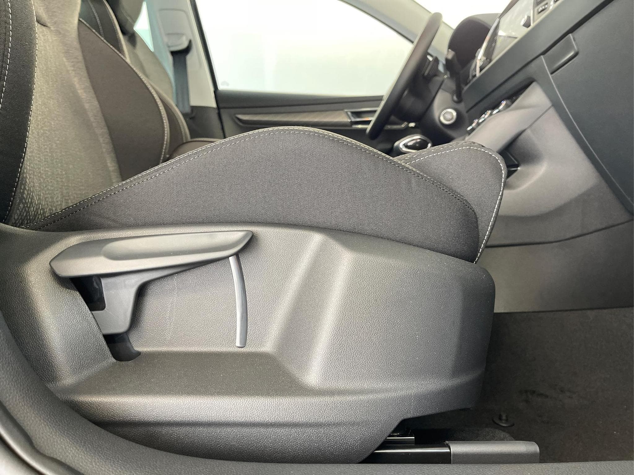 Skoda Karoq Selection (2026) - Foto 15