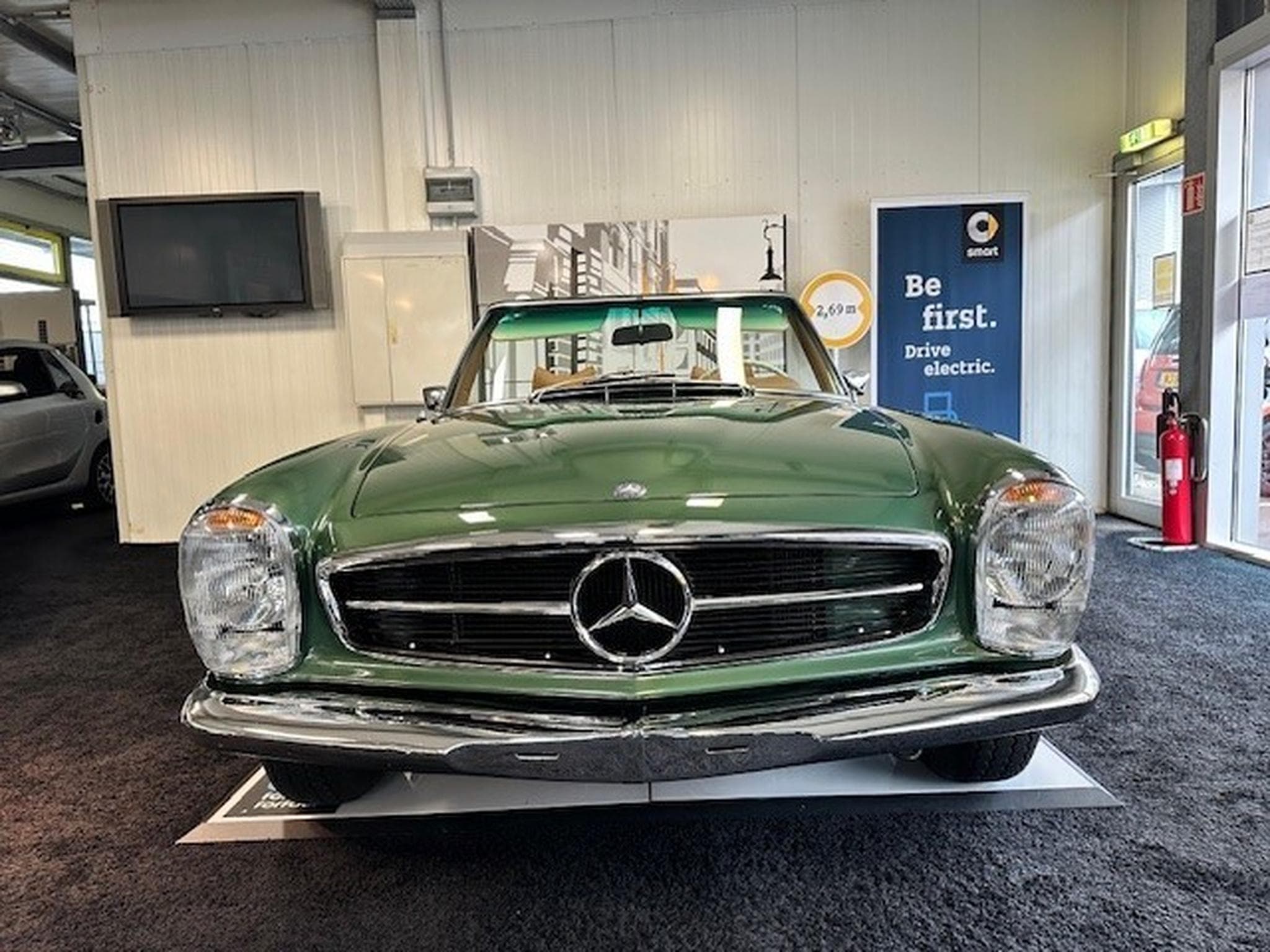 Mercedes SL 280 W113 Pagode (1970) - Photo 2