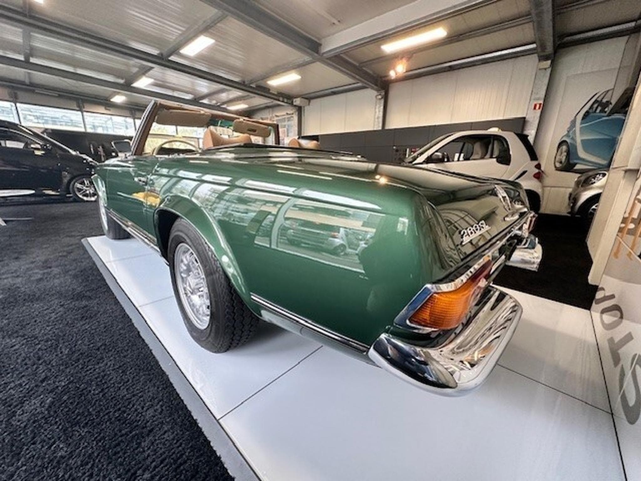 Mercedes SL 280 W113 Pagode (1970) - Photo 8