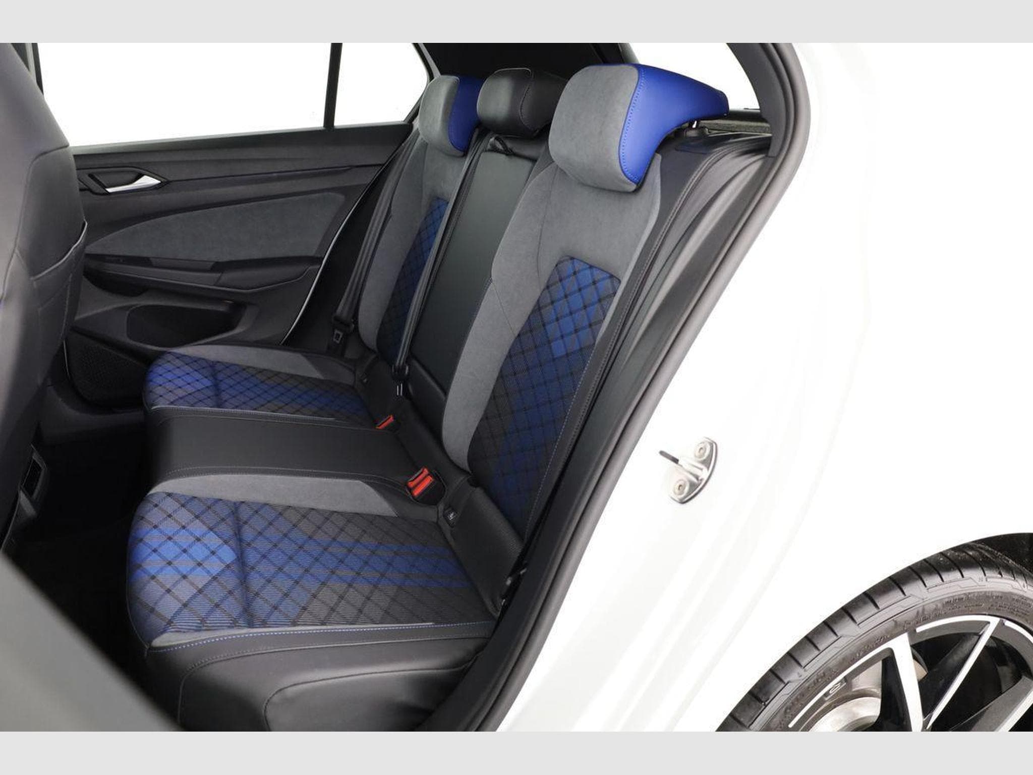 VW Golf 2.0 TSI 245 kW 4Motion R (2025) - Foto 10